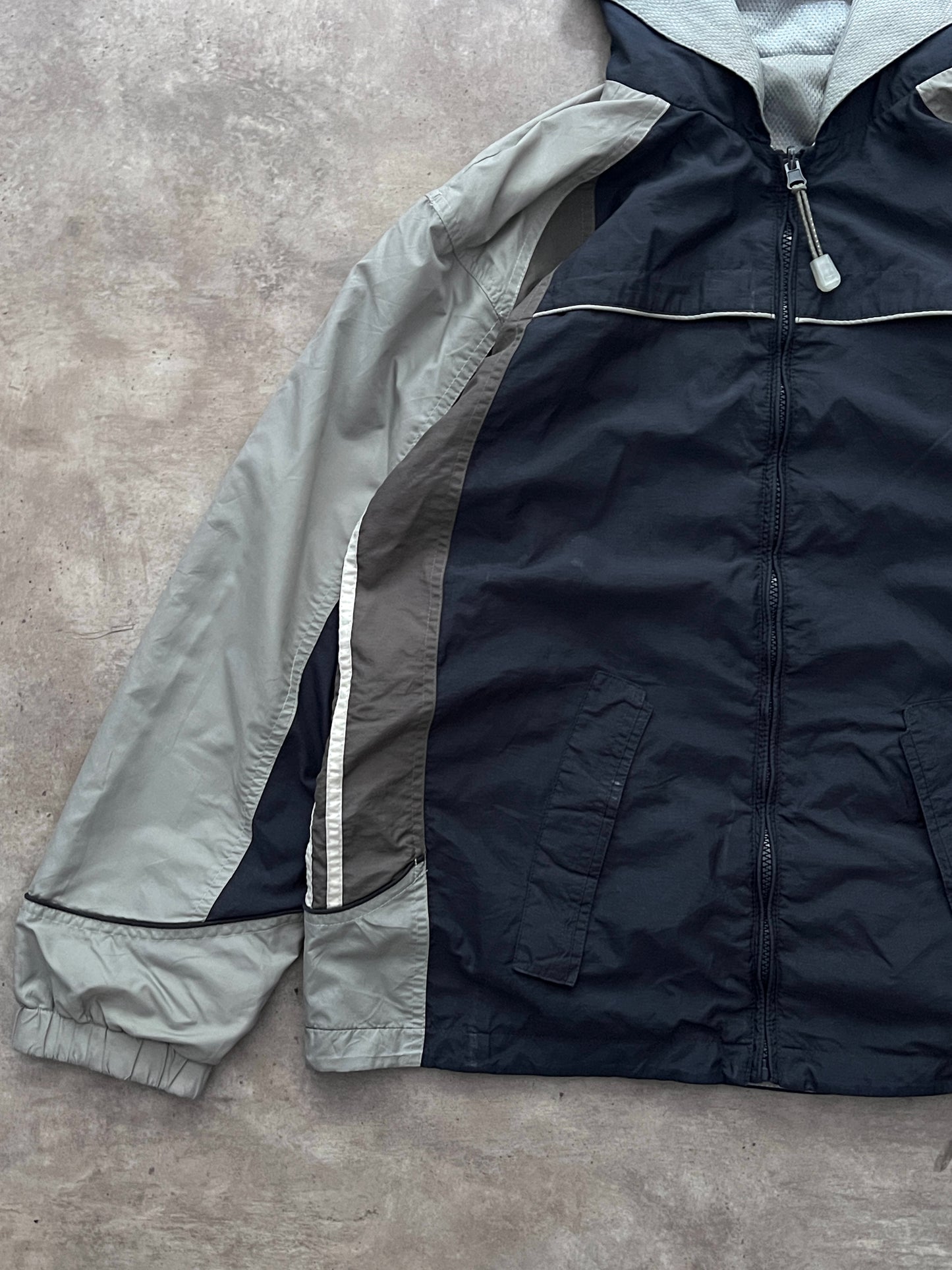 WINDBREAKER (S)