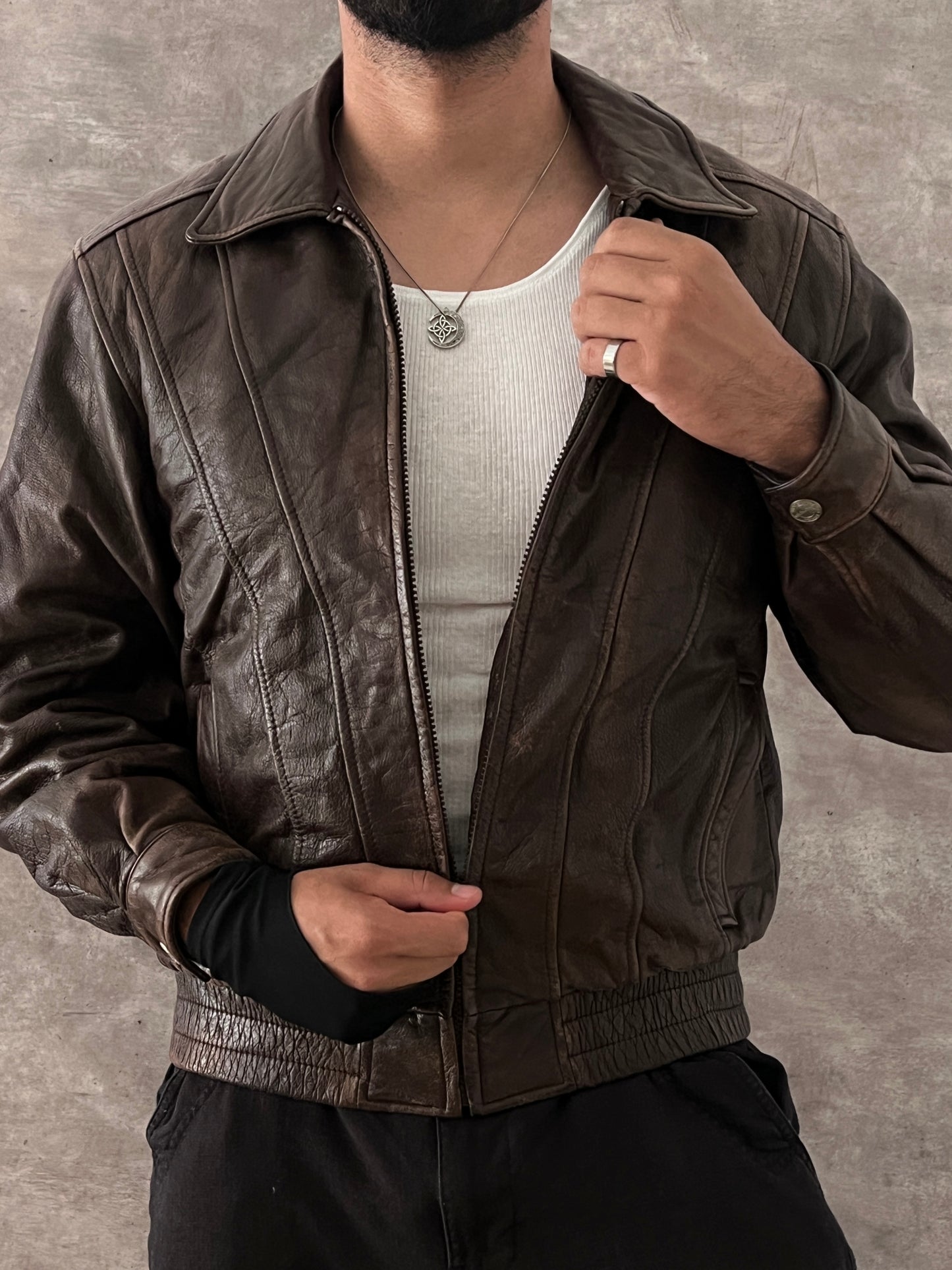 BROWN LEATHER JACKET (S)
