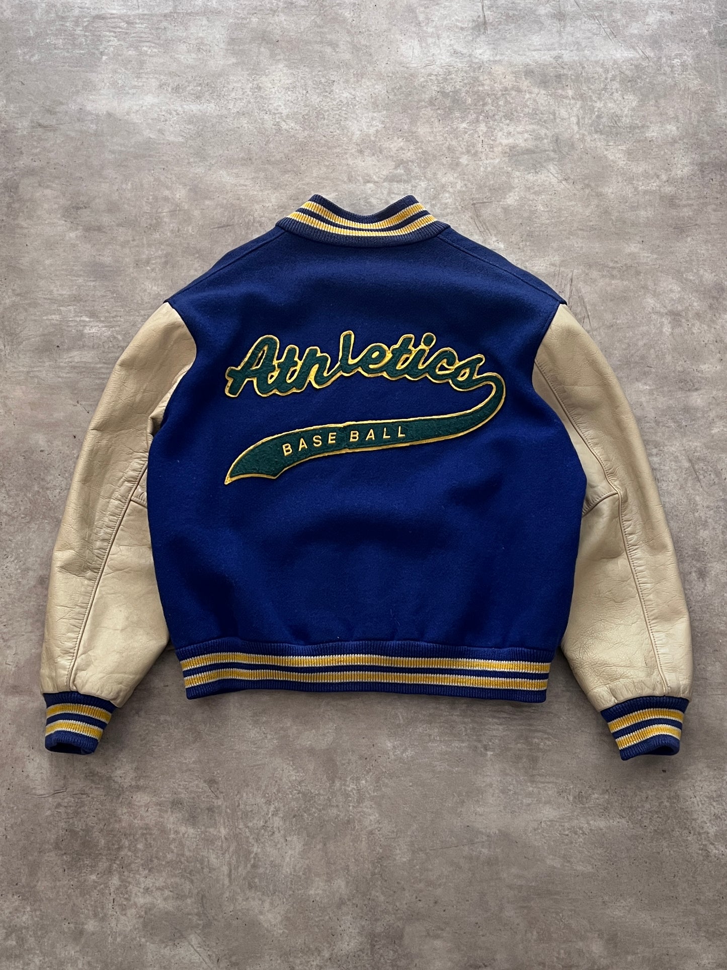 BOMBER JACKET (L)