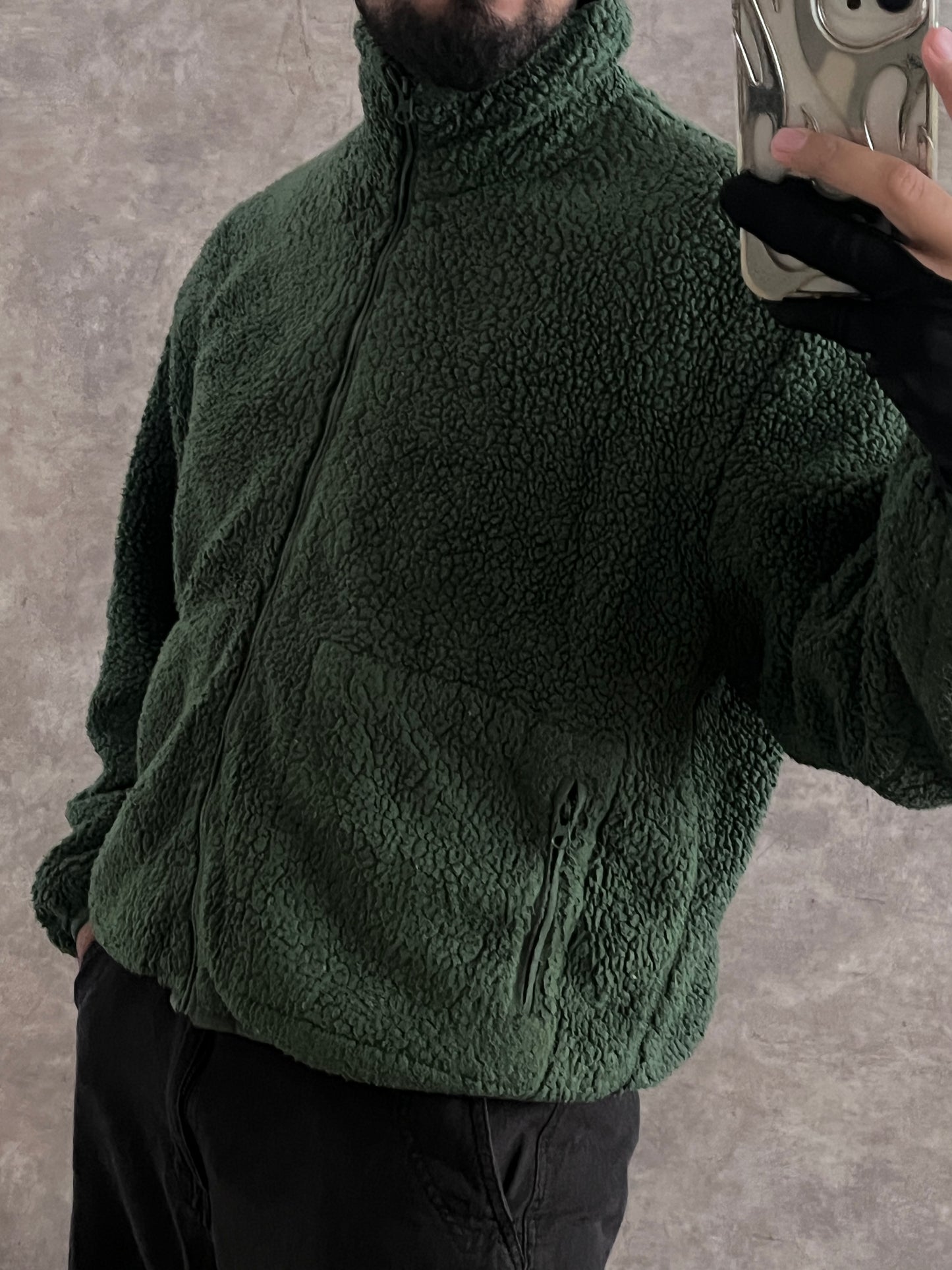 GREEN SWEATER BOXY FIT (S/M)