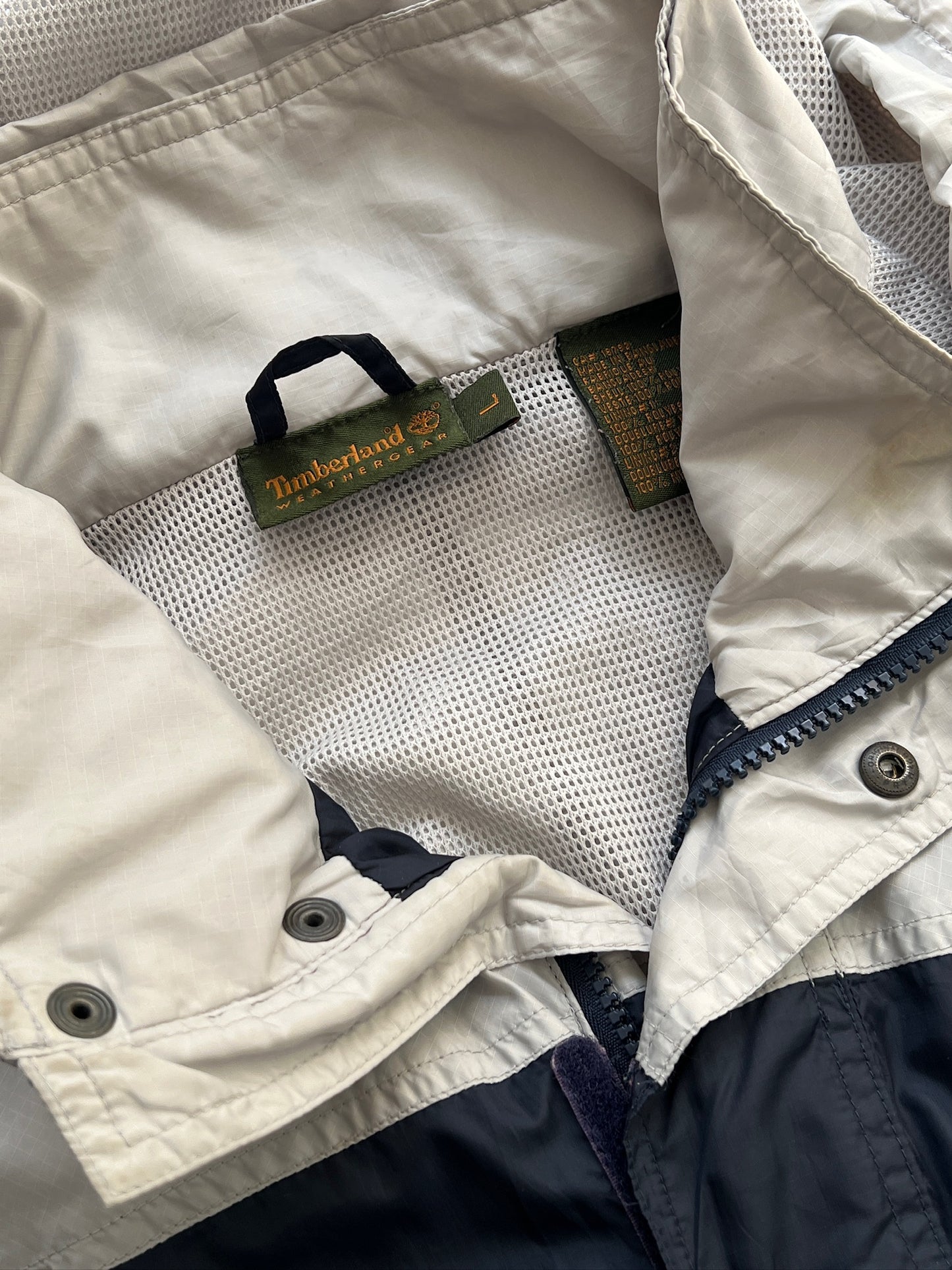 Windbreaker Timberland 😼
Talla L