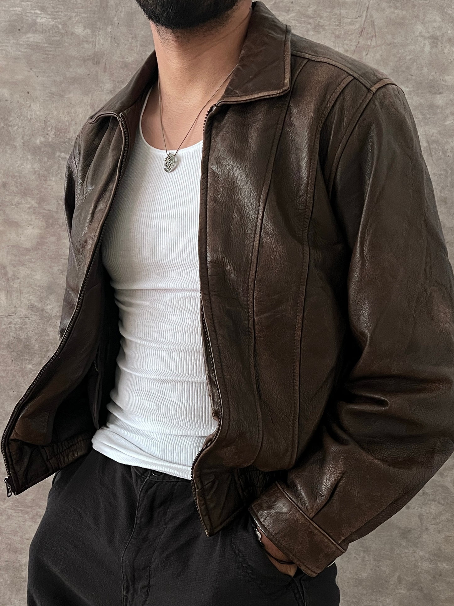 BROWN LEATHER JACKET (S)