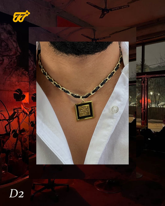 Choker de acero inoxidable entrelazado con cuero sintético