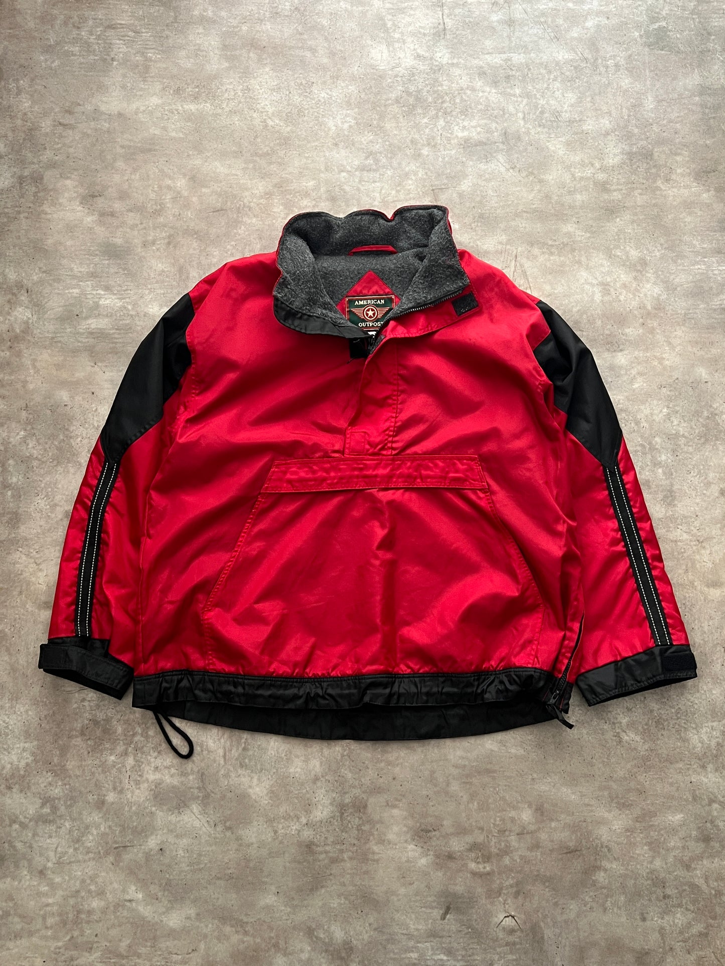RED JACKET (L)