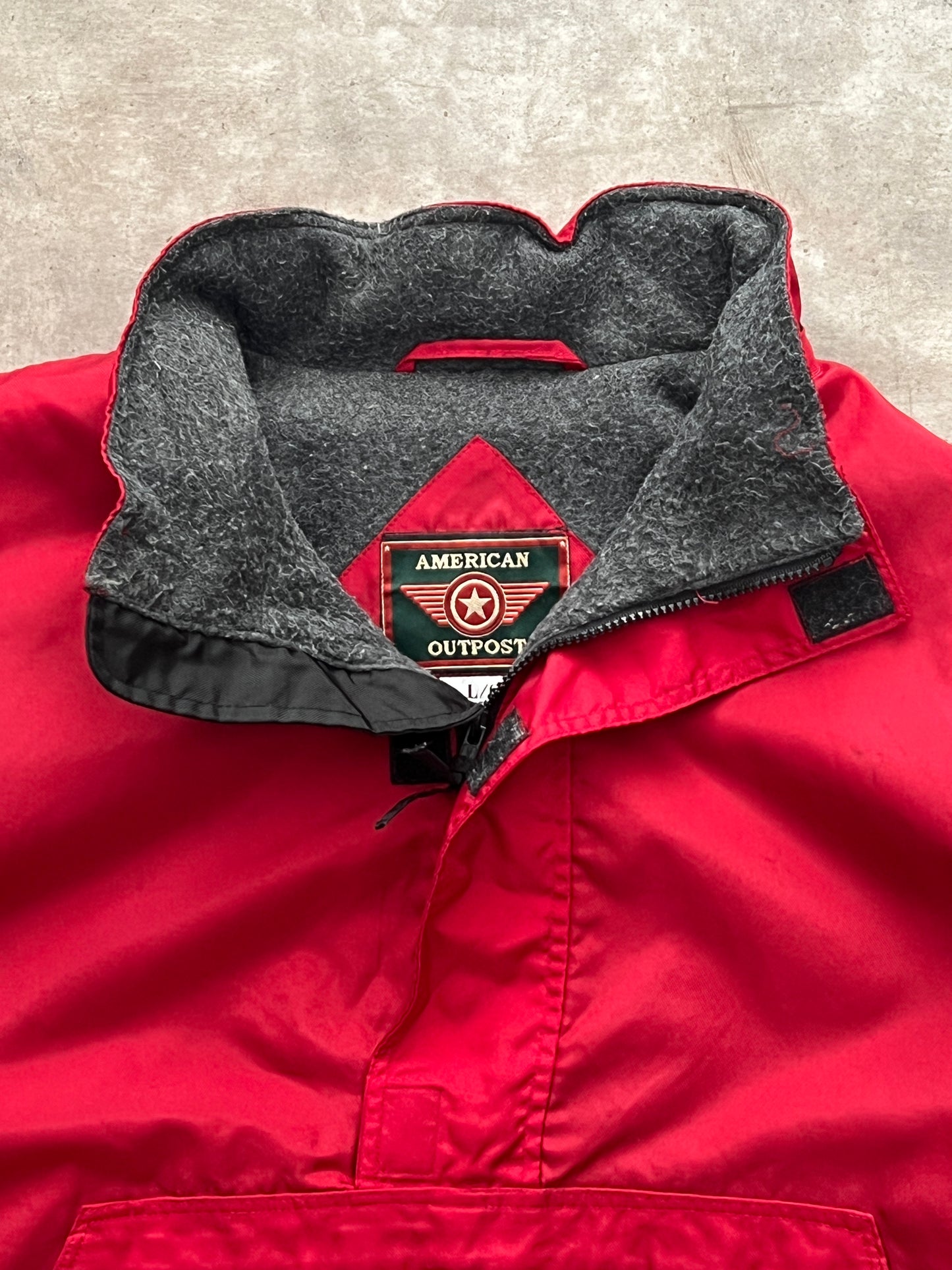 RED JACKET (L)