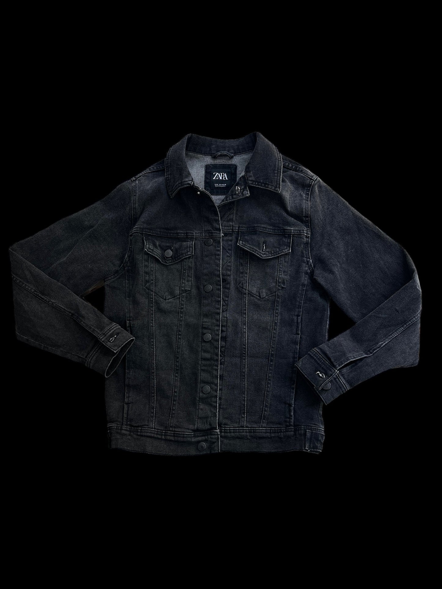 ZARA jacket 💎
Talla M