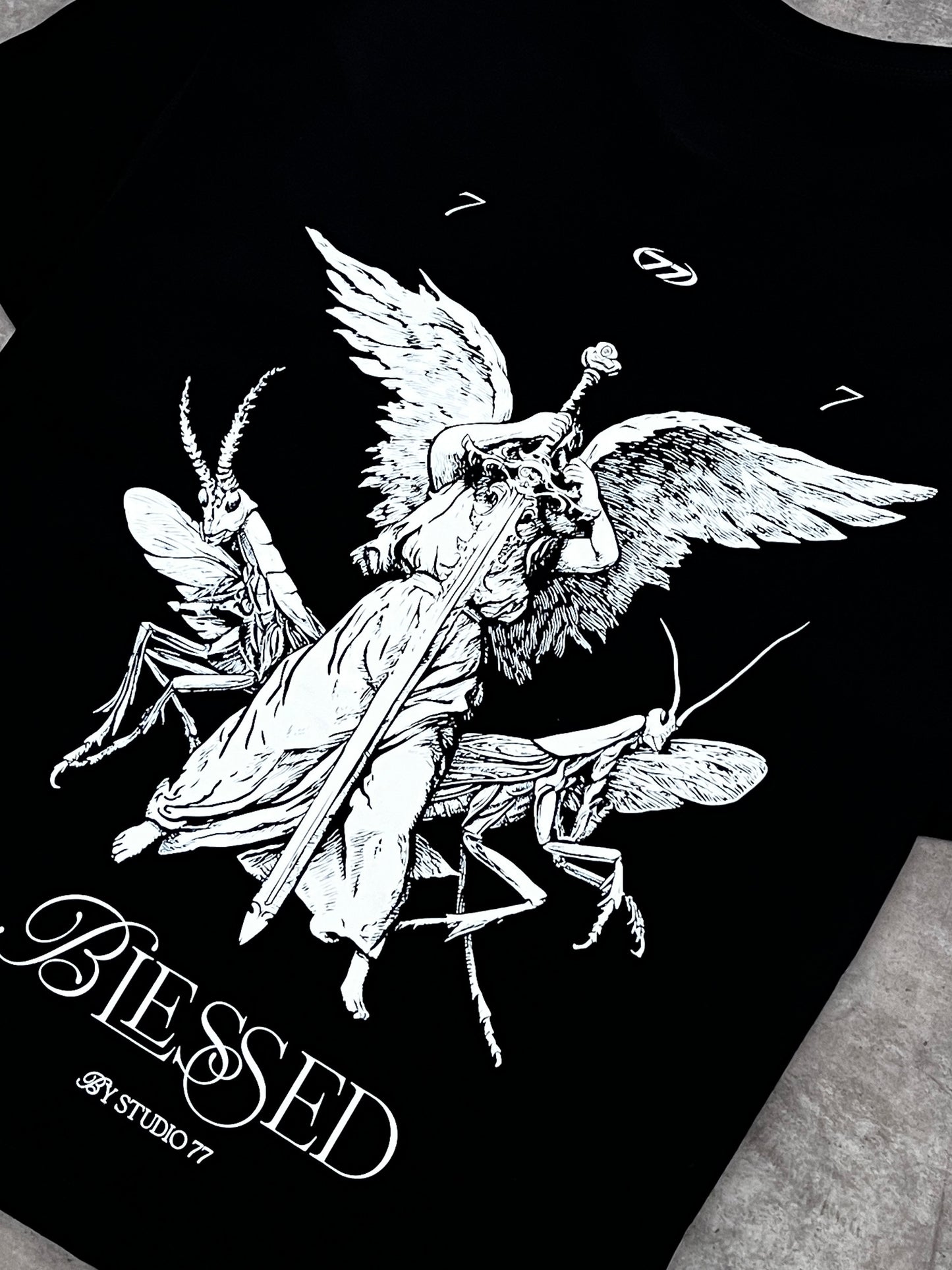 MANTIS PROTECTION TEE 77 ORIGINALS (L)