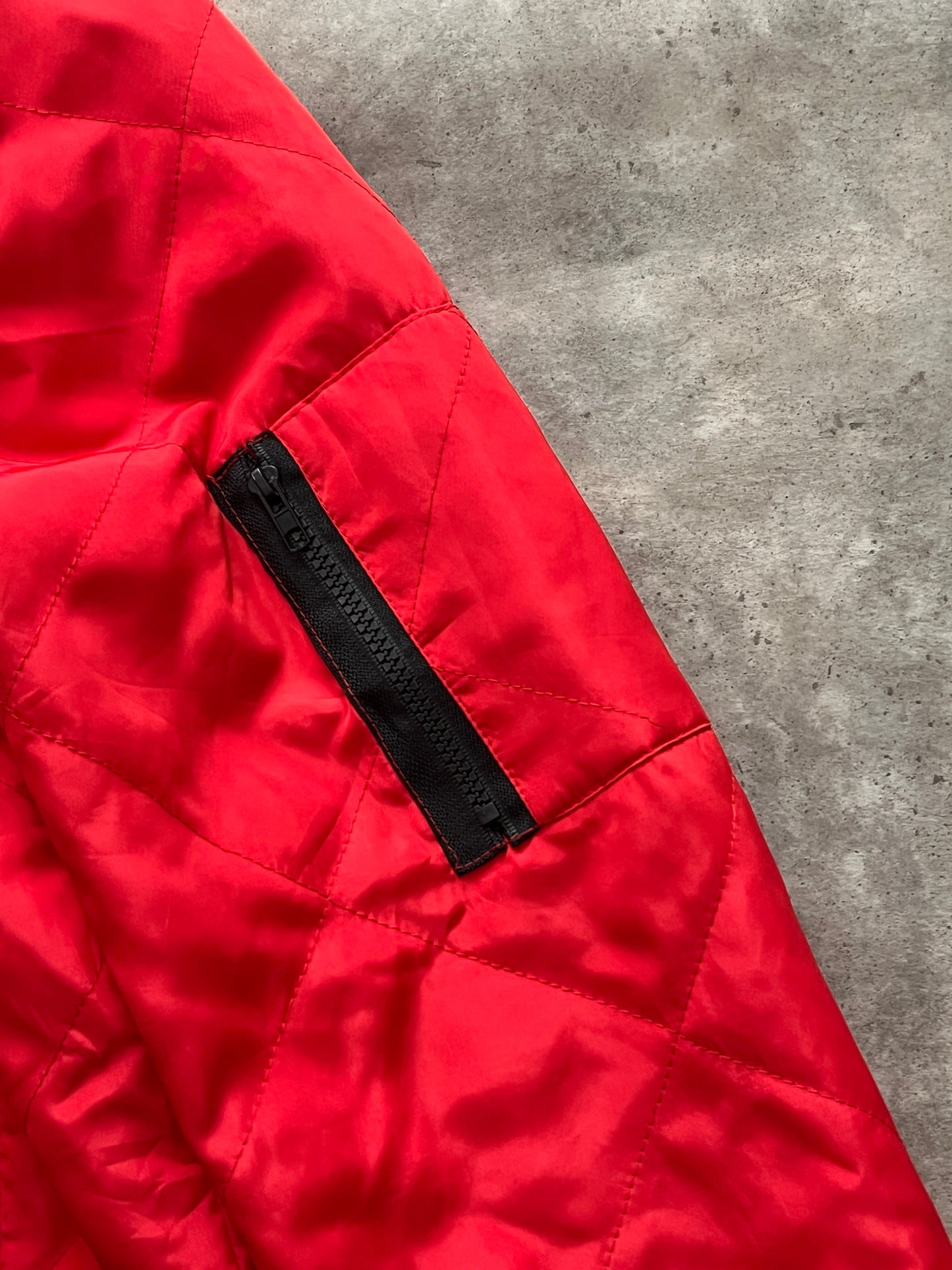 RED BOMBER JACKET (XL