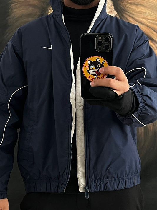 Vintage Nike bomber de los 90´s 🤌
Talla M