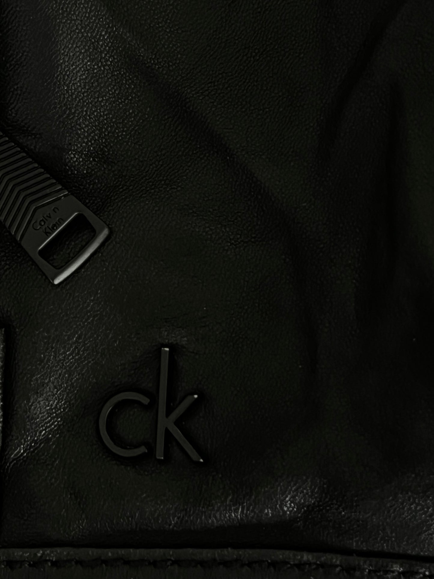 Leather jacket Calvin Klein (L)