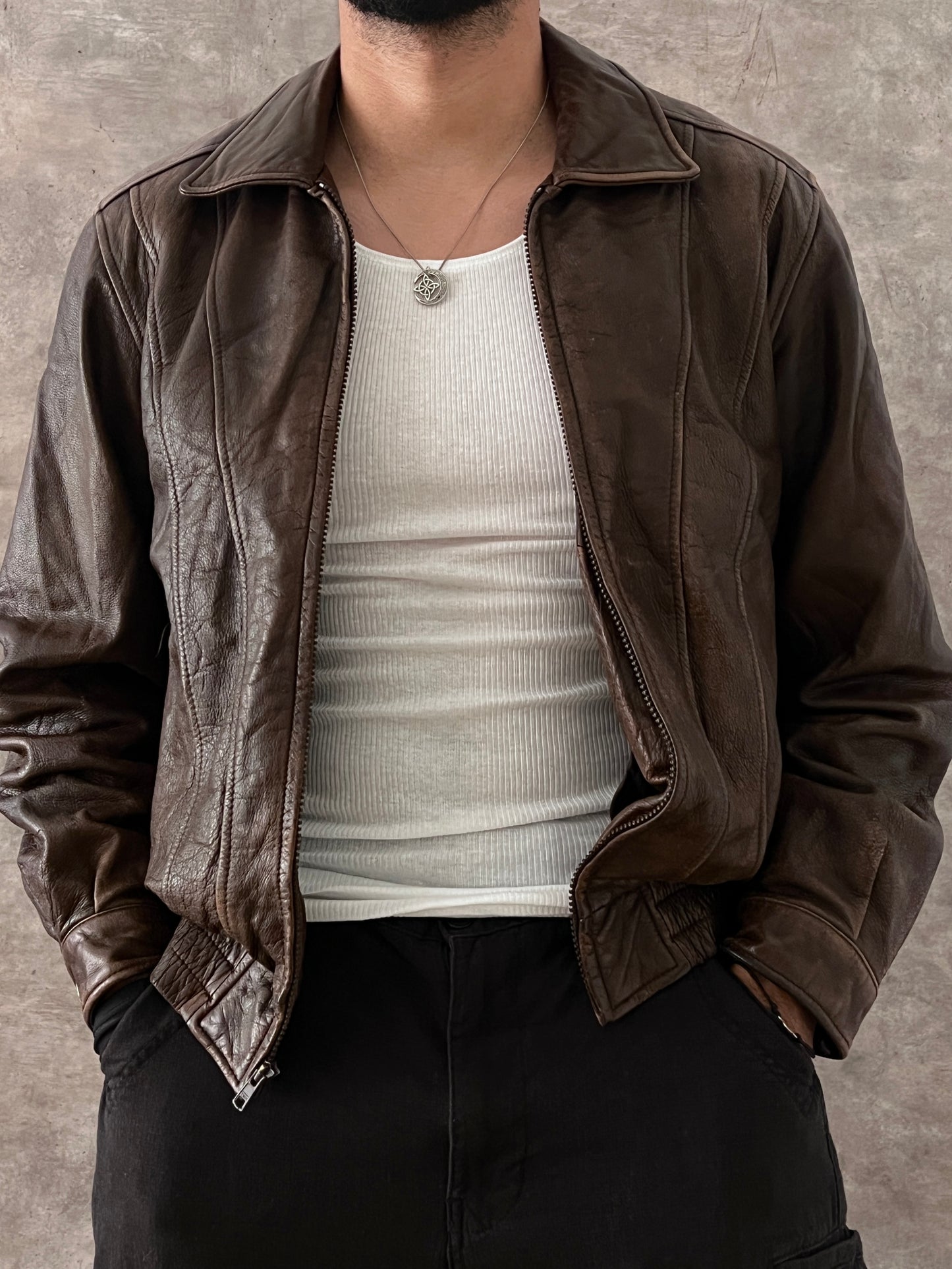 BROWN LEATHER JACKET (S)