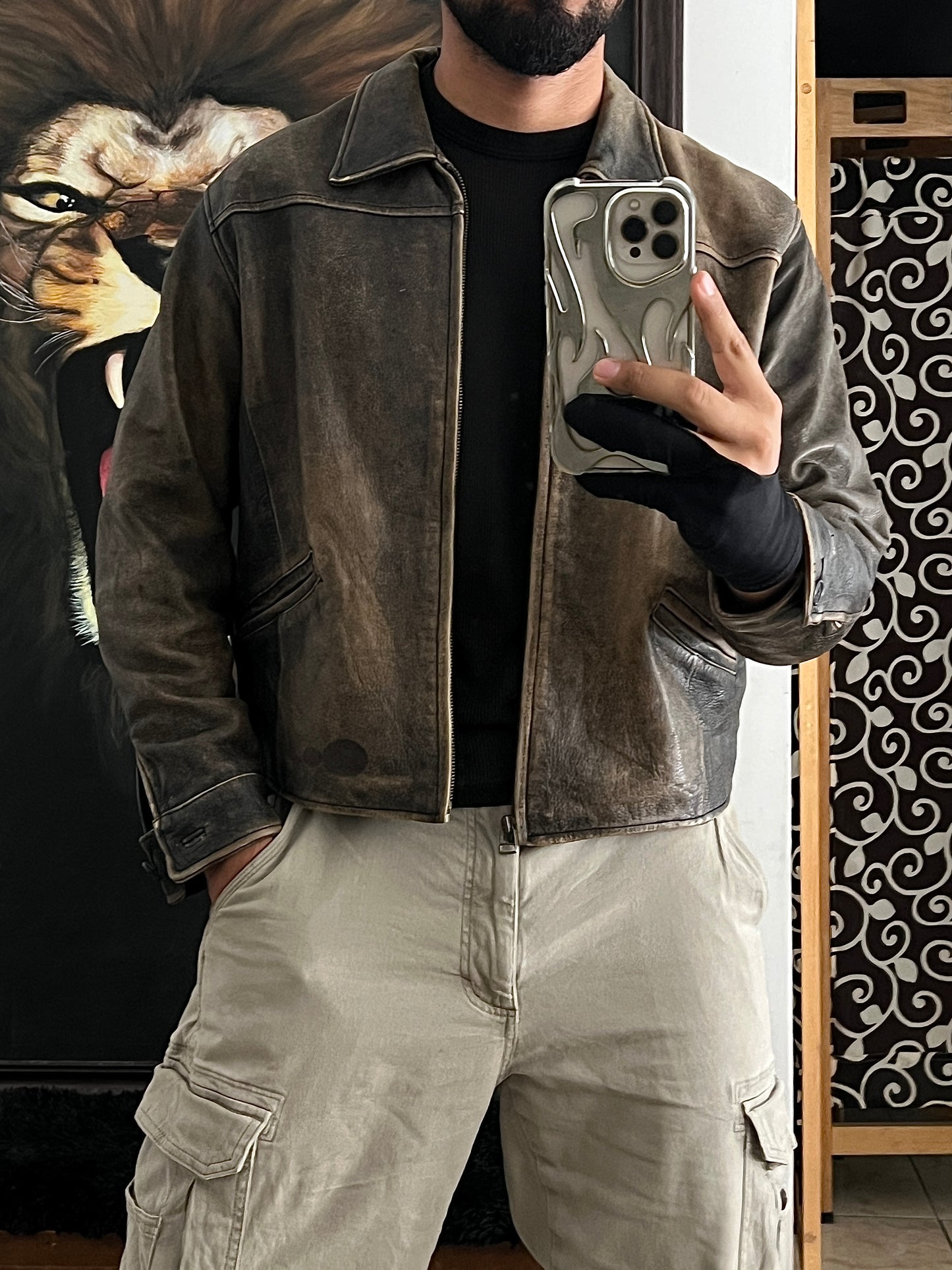 Distressed Bomber leather jacket (M)