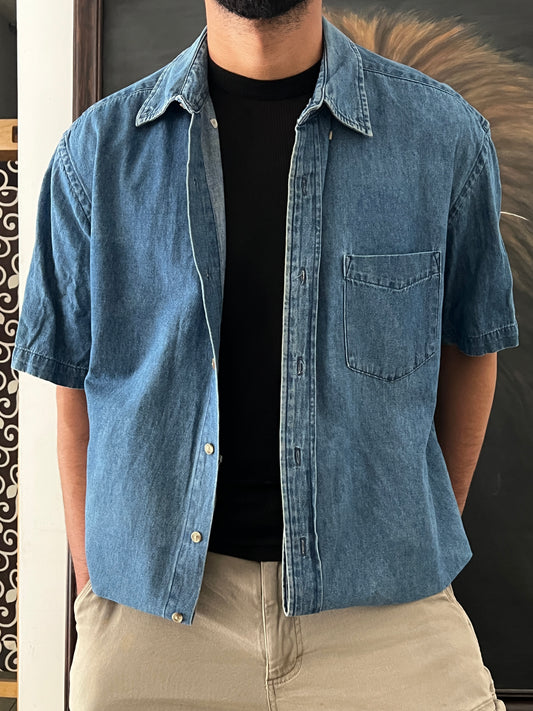 Denim Shirt  / cropped fit (M)