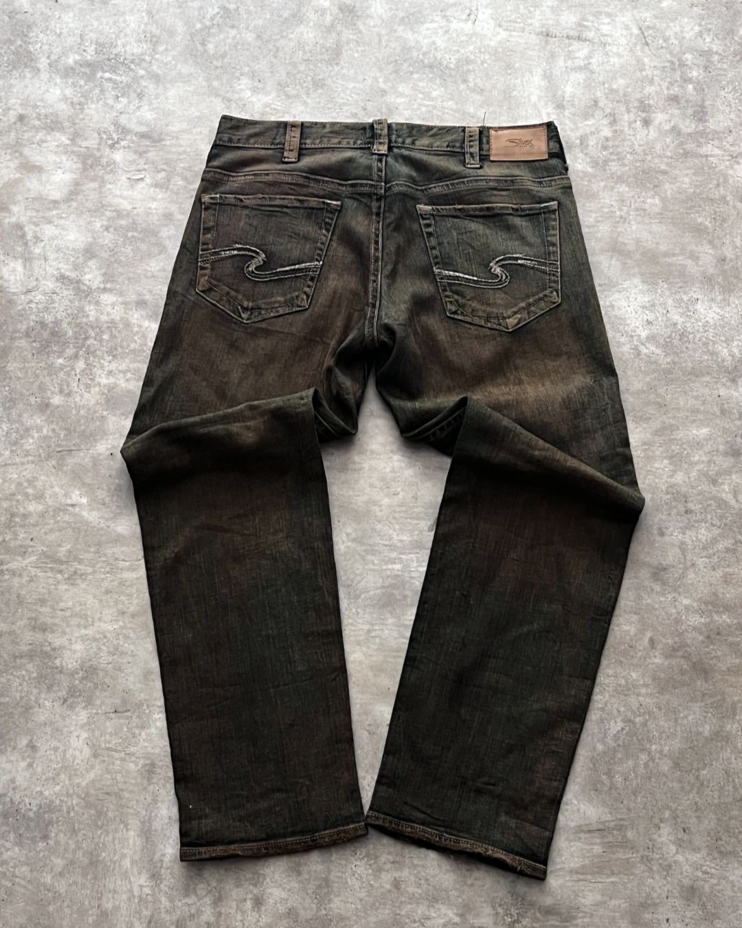 COWBOY DISTRESSED JEANS (34x32)