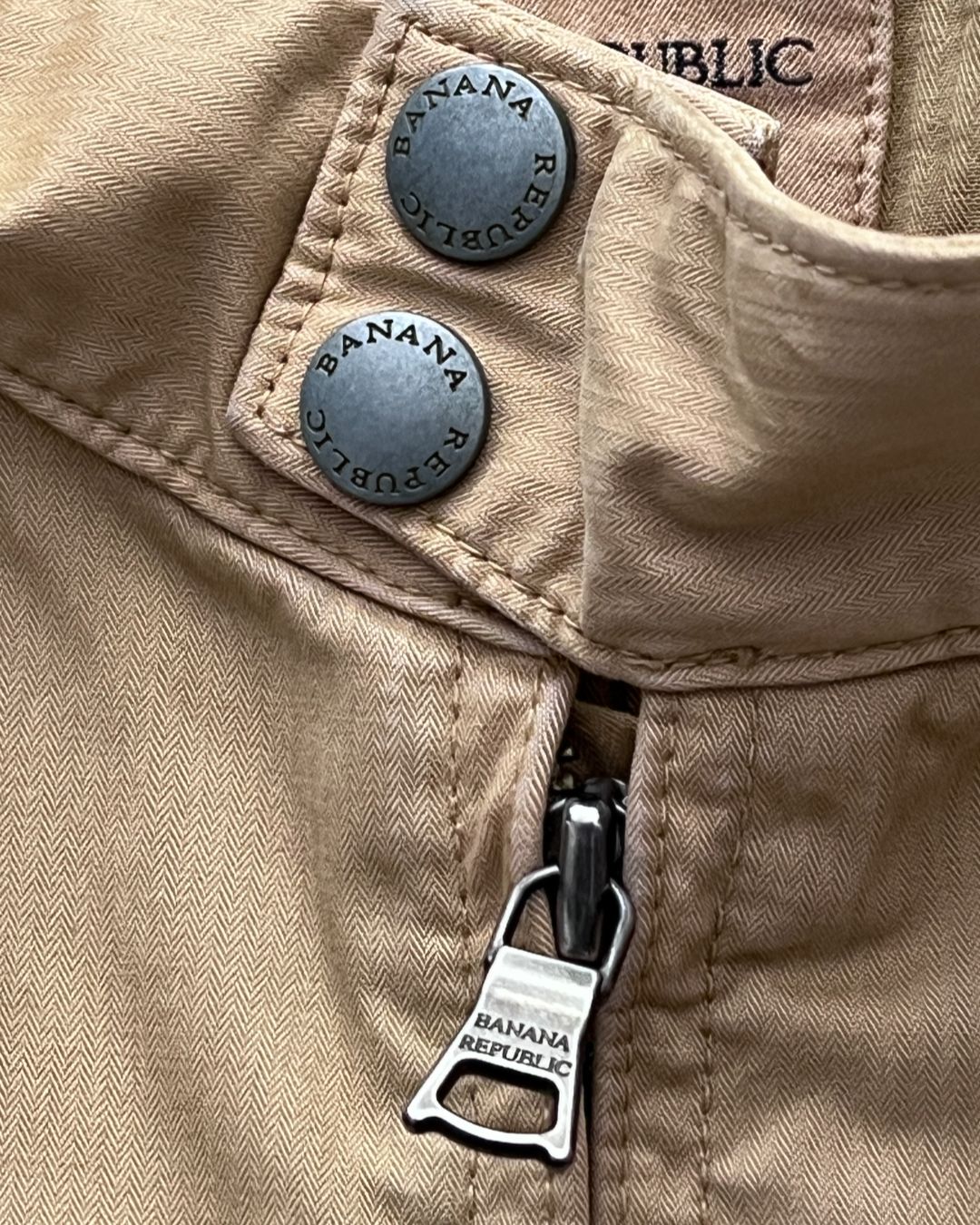 JACKET BANANA REPUBLIC (L)