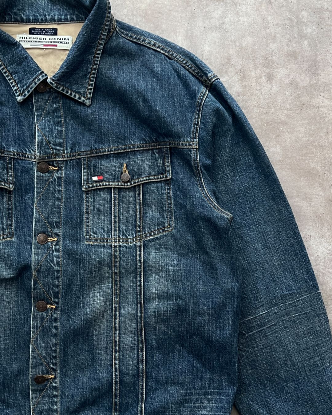 VINTAGE TOMMY H DENIM JACKET (L)