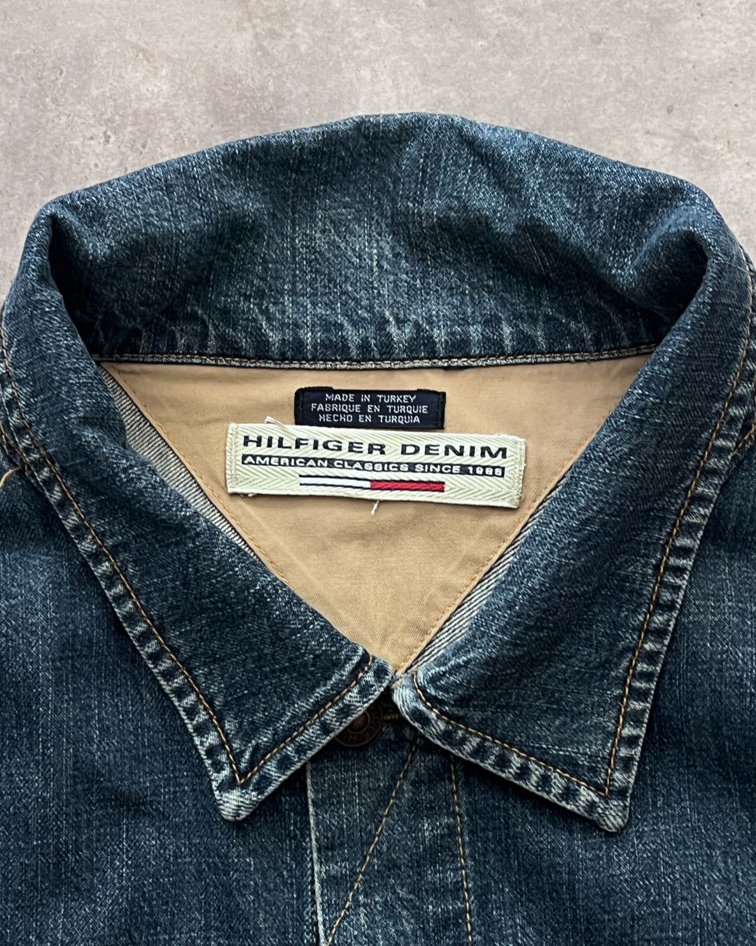 VINTAGE TOMMY H DENIM JACKET (L)