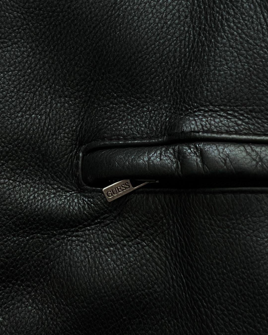 LEATHER GUESS JACKET (L)