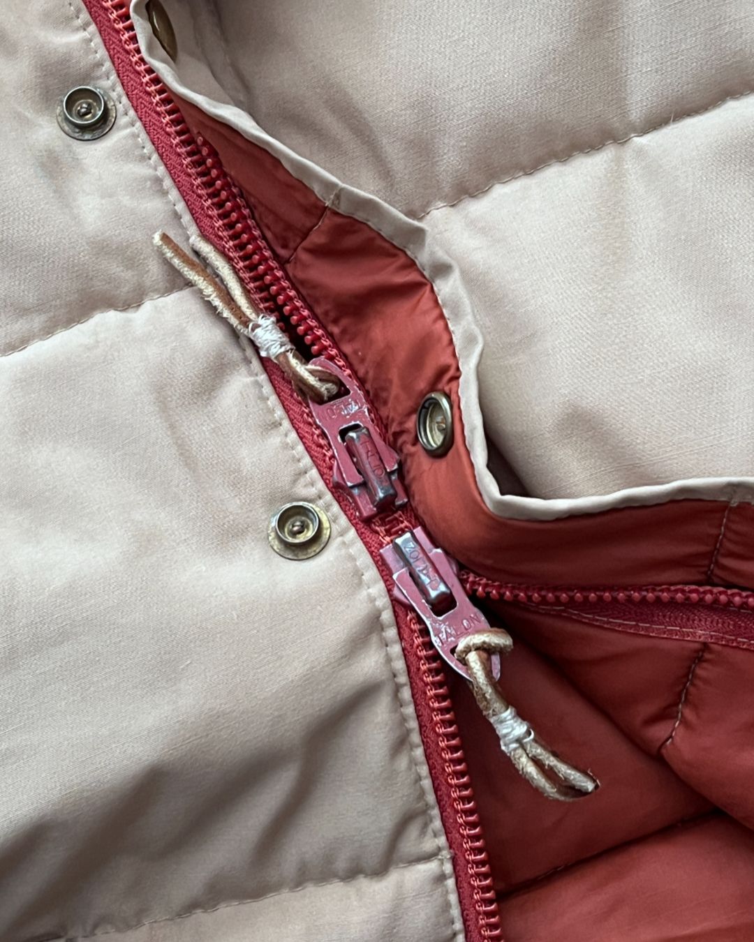 VINTAGE PUFFER JACKET (XL)