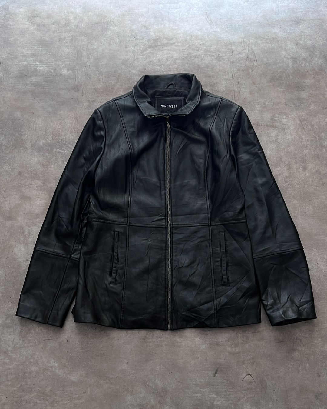 LEATHER JACKET (L/M)