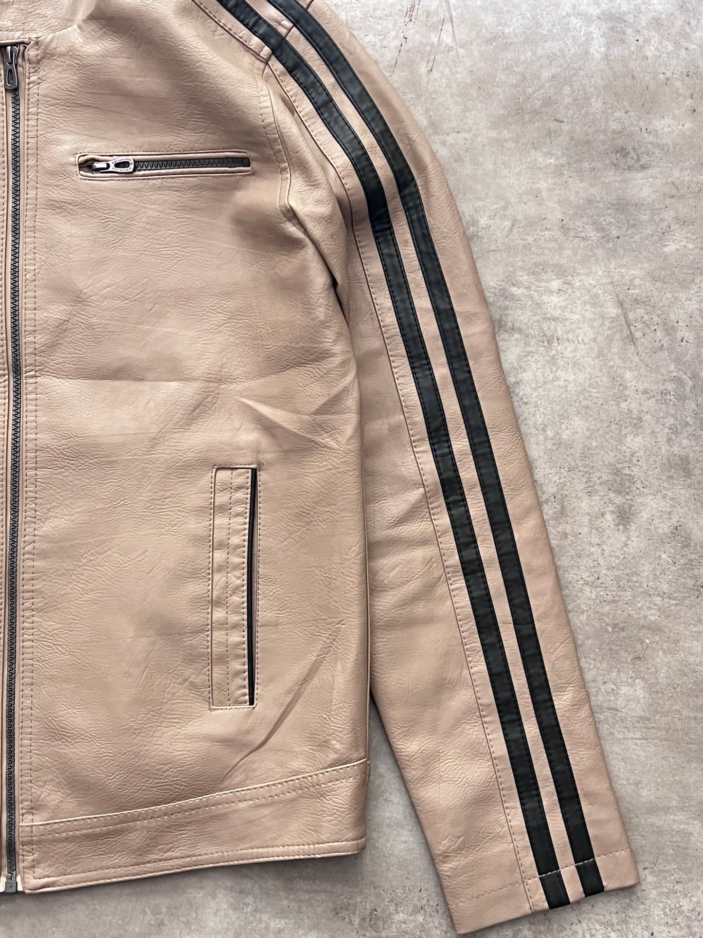 FAUX LEATHER JACKET (S)