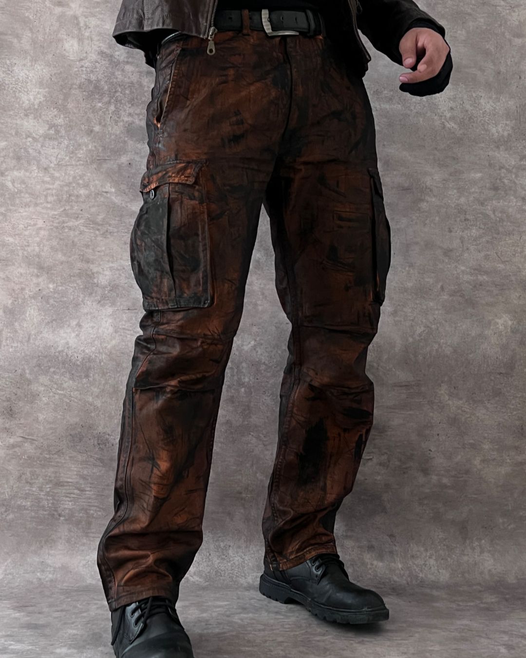 INDUSTRIAL DISTRESSED JEANS LEVI'S (33X32)