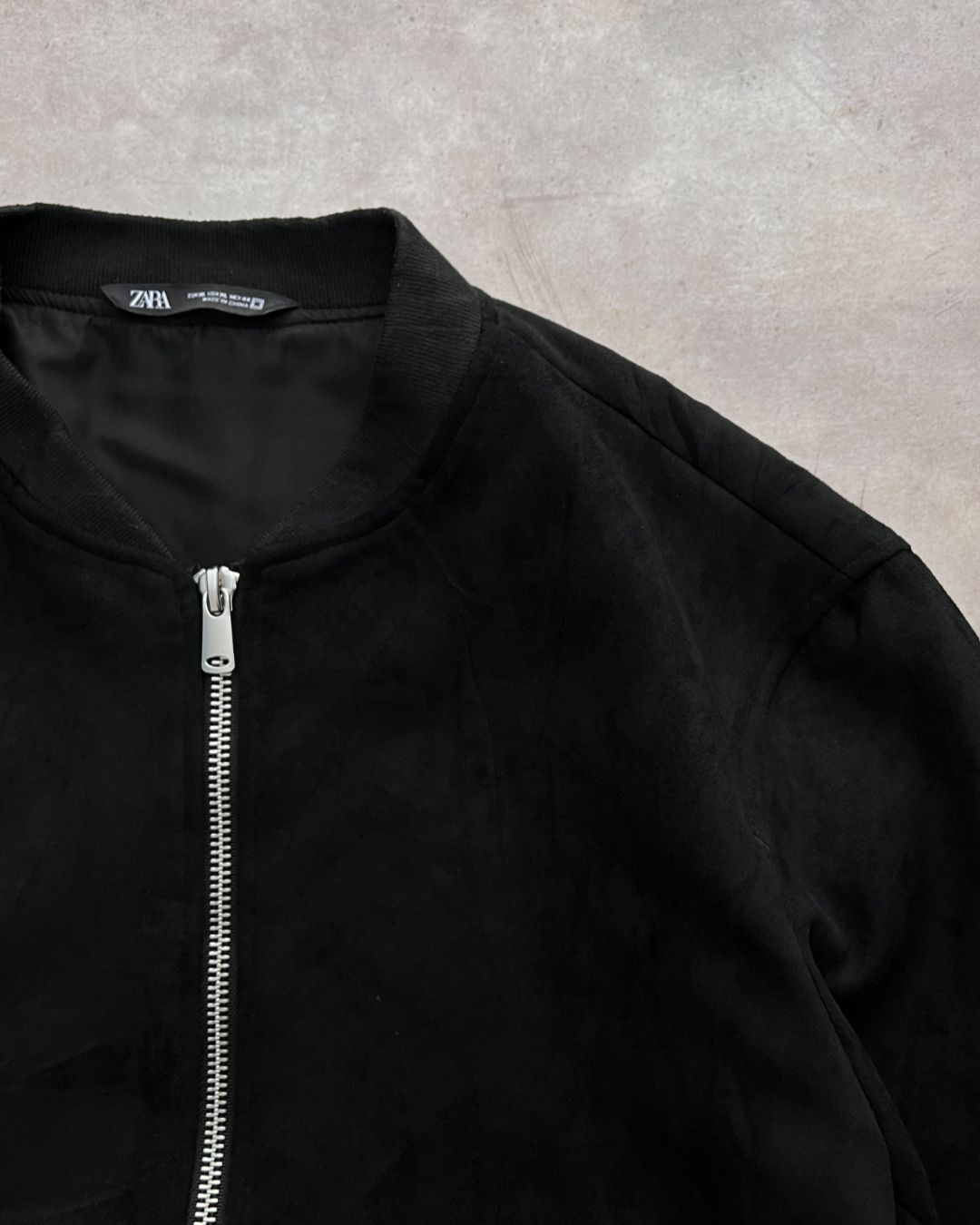 BLCK BOMBER JACKET ZARA (L)