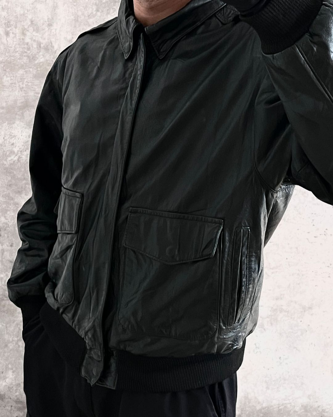 BLCK BOMBER LEATHER JACKET (M)