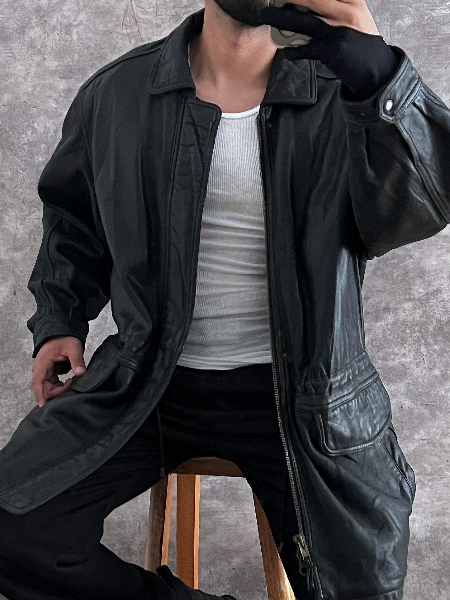 Gabardina de piel (XL)