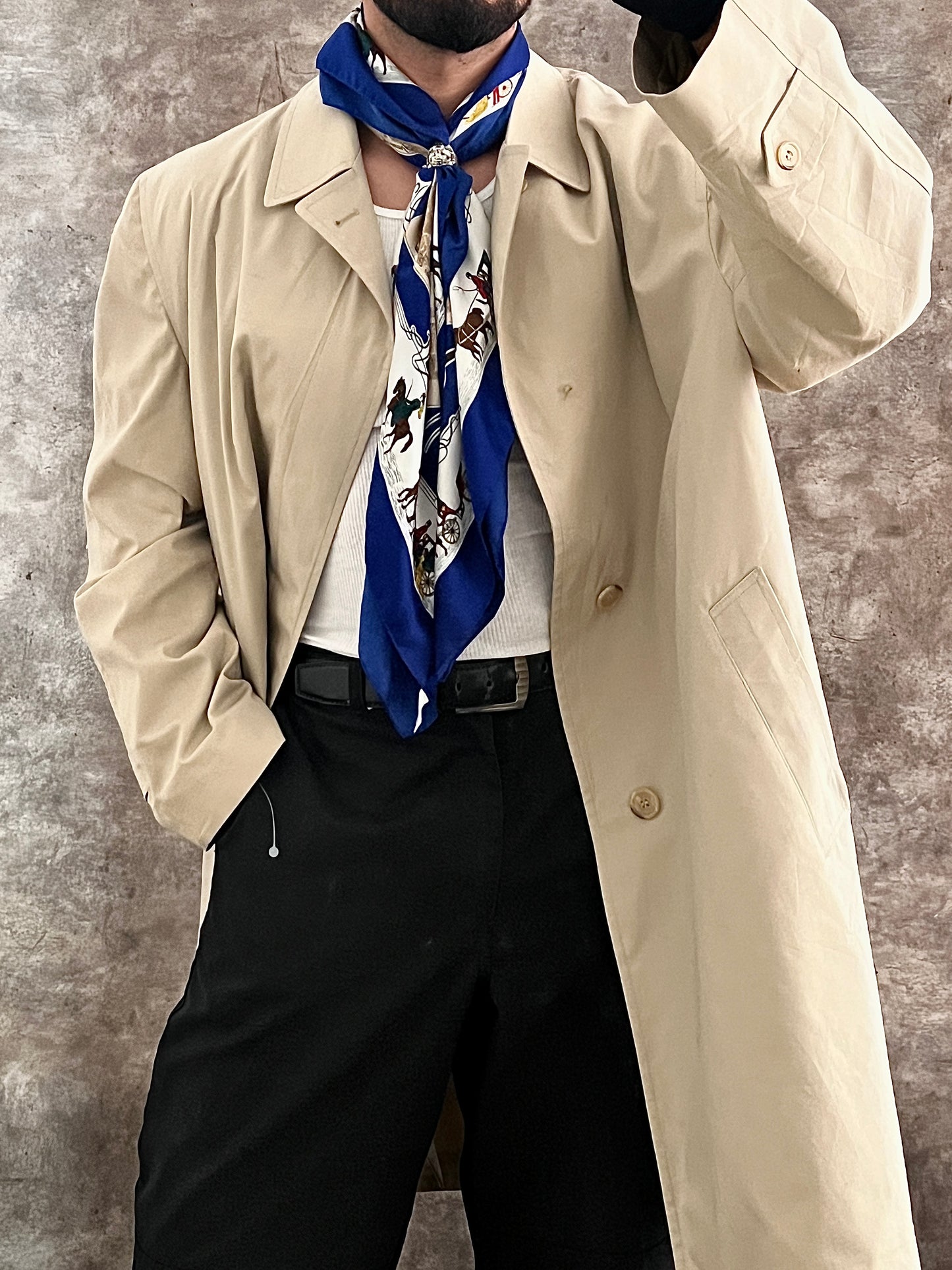 Gabardina de artista (XL)