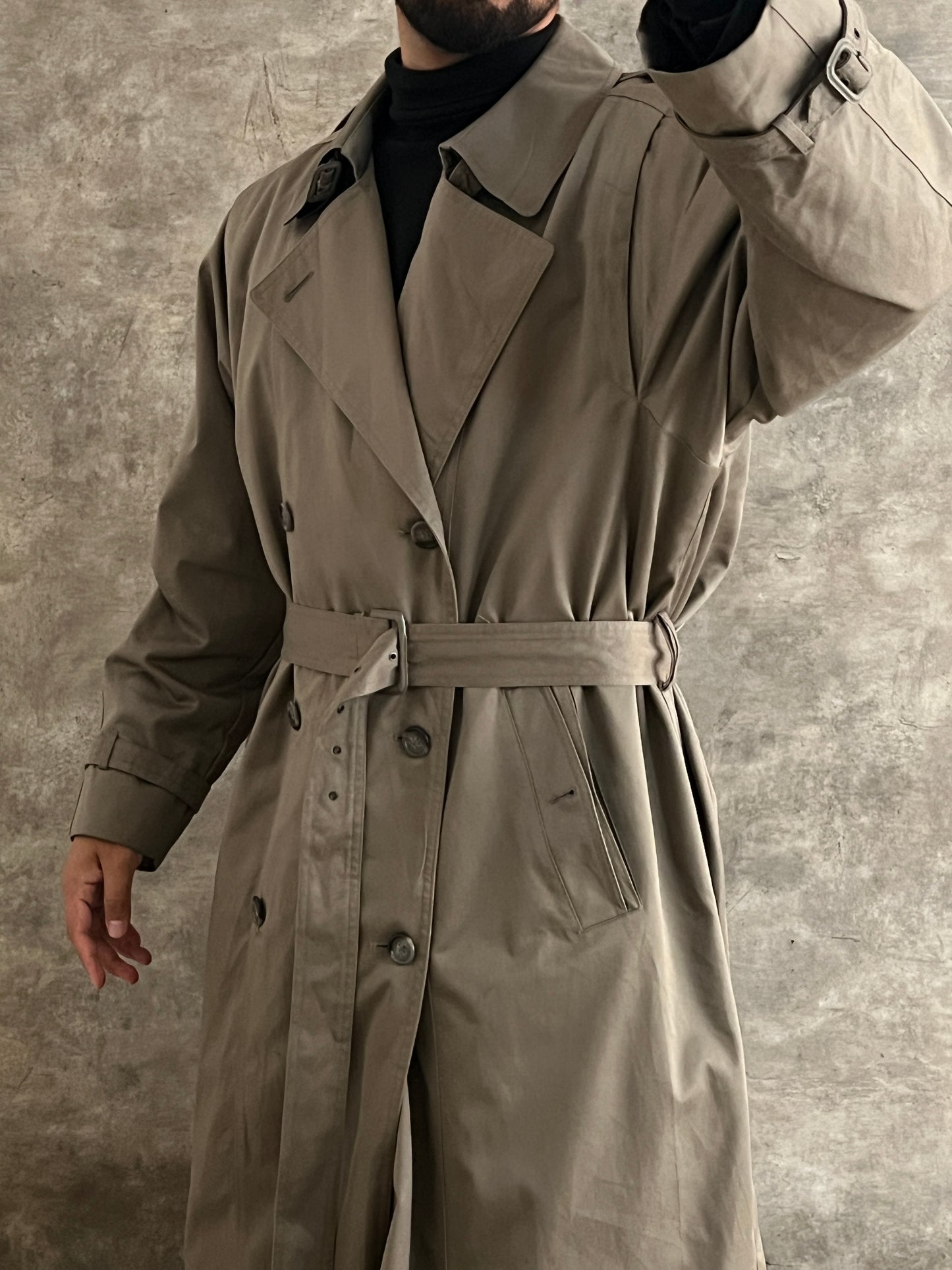 Gabardina London Fog, hecha en Korea (L)