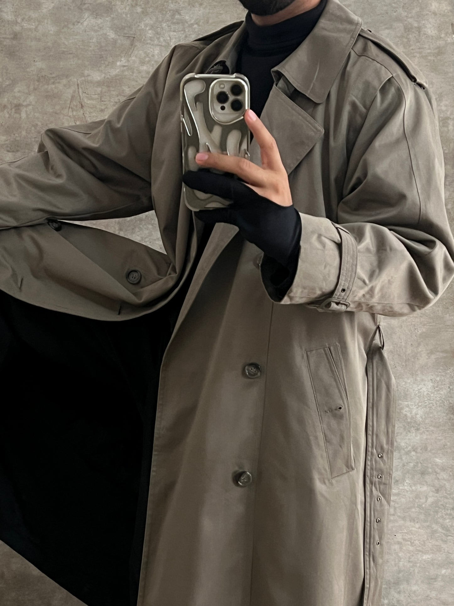 Gabardina London Fog, hecha en Korea (L)