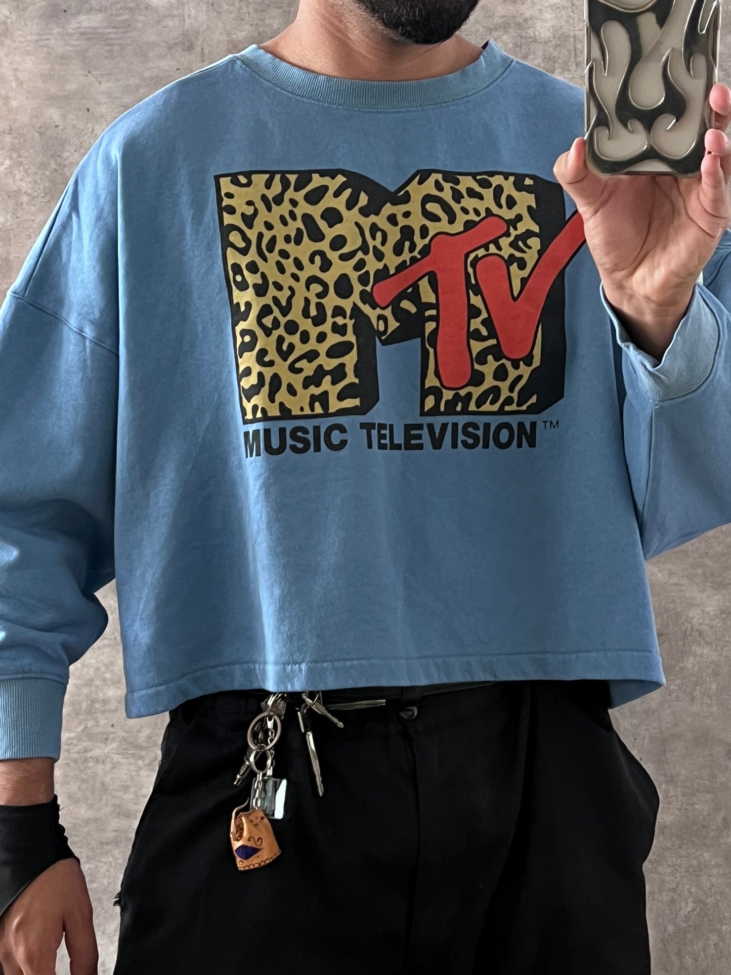 MTV sweater cropped fit (M)