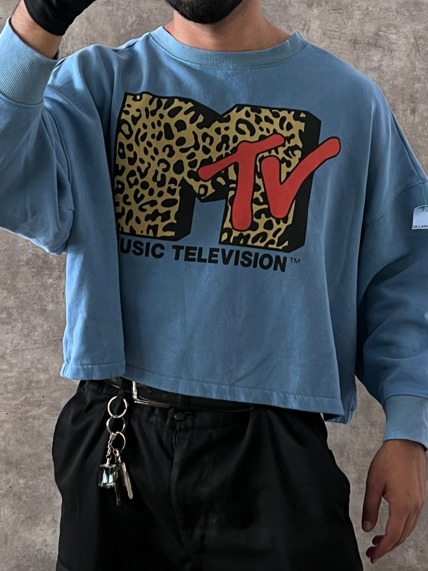 MTV sweater cropped fit (M)