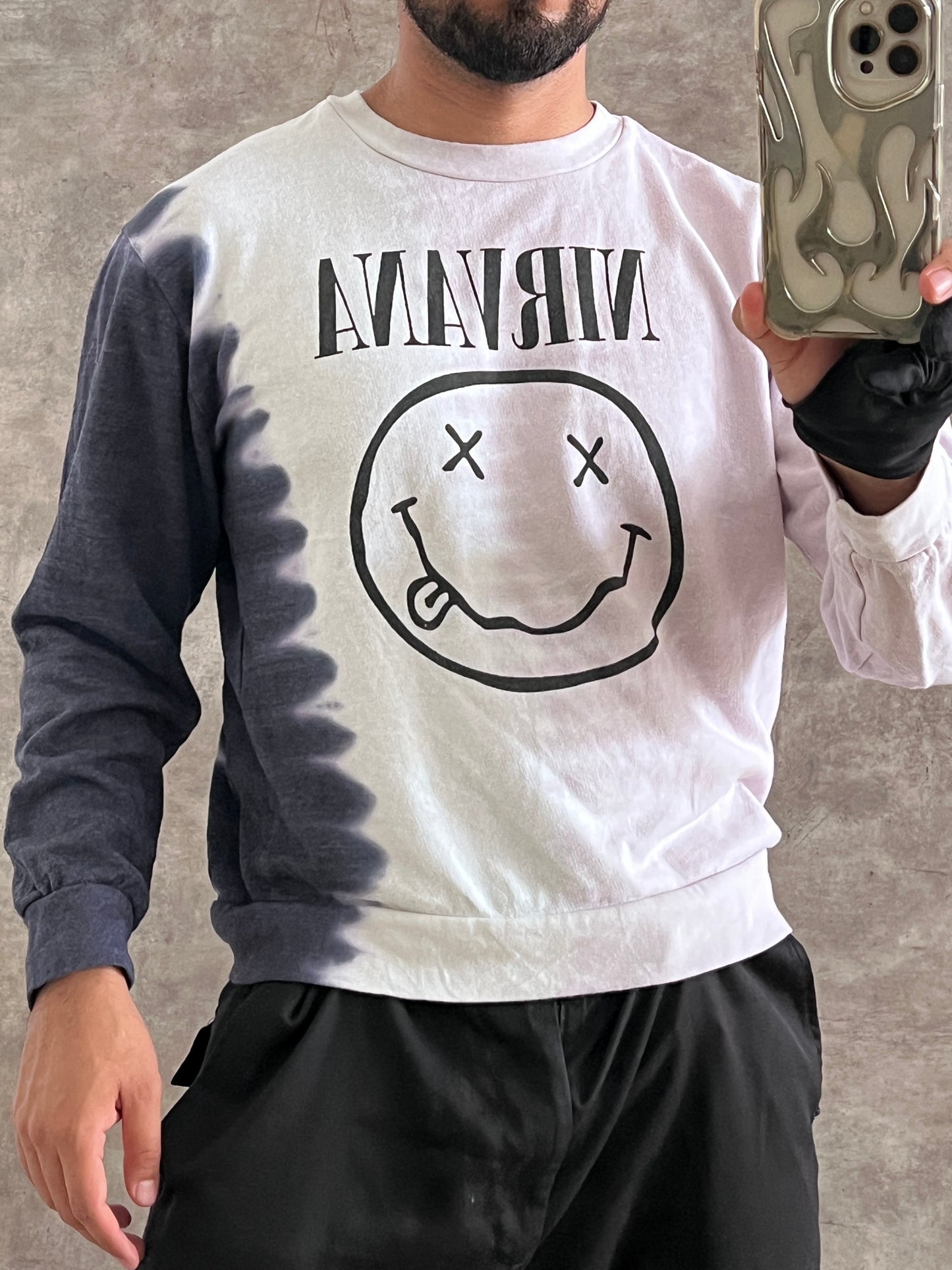 Nirvana sweater (M)