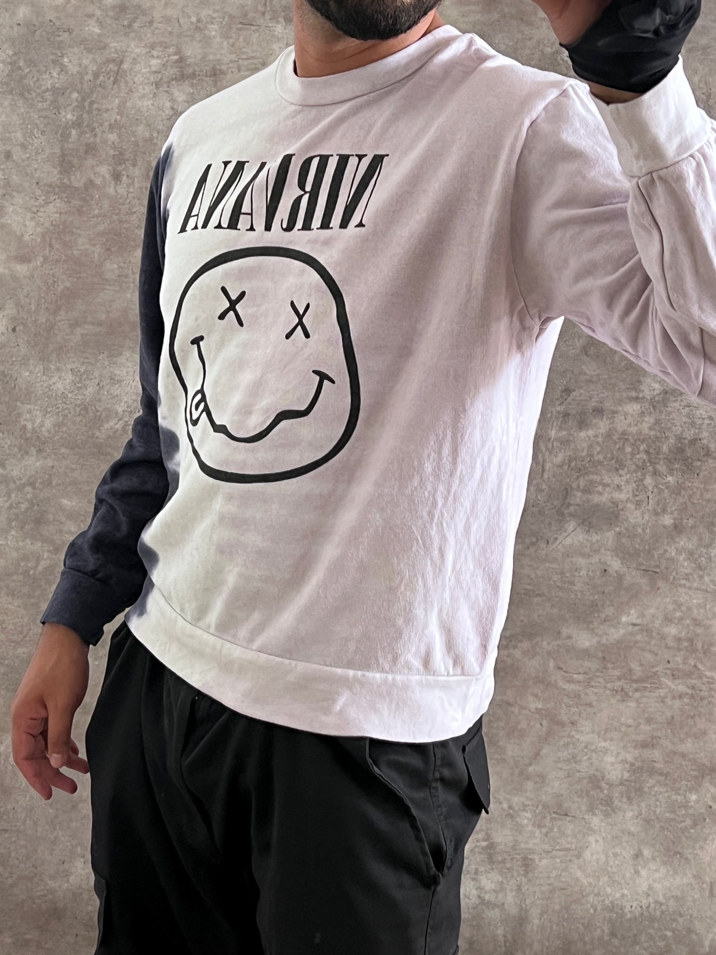 Nirvana sweater (M)
