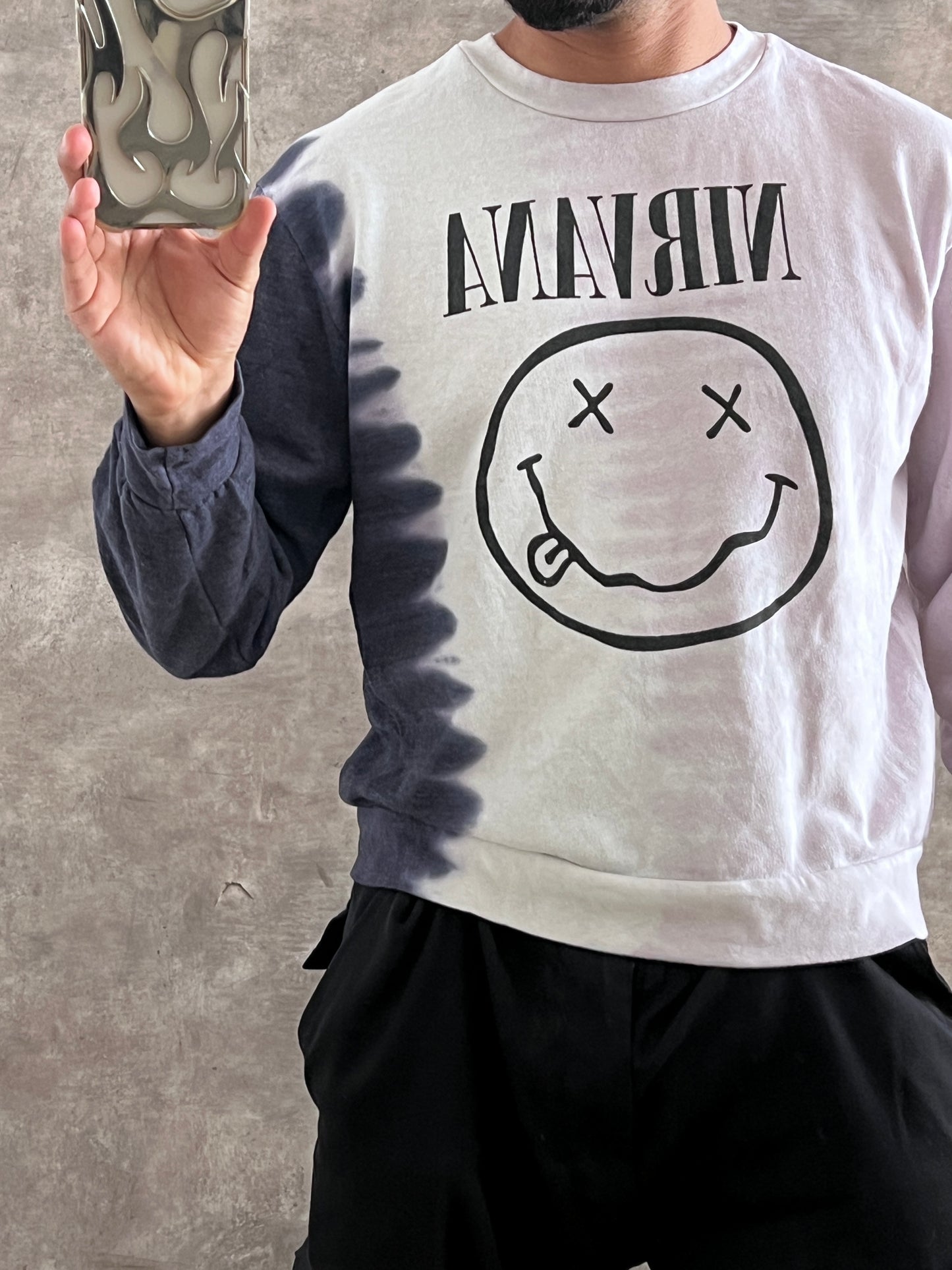Nirvana sweater (M)
