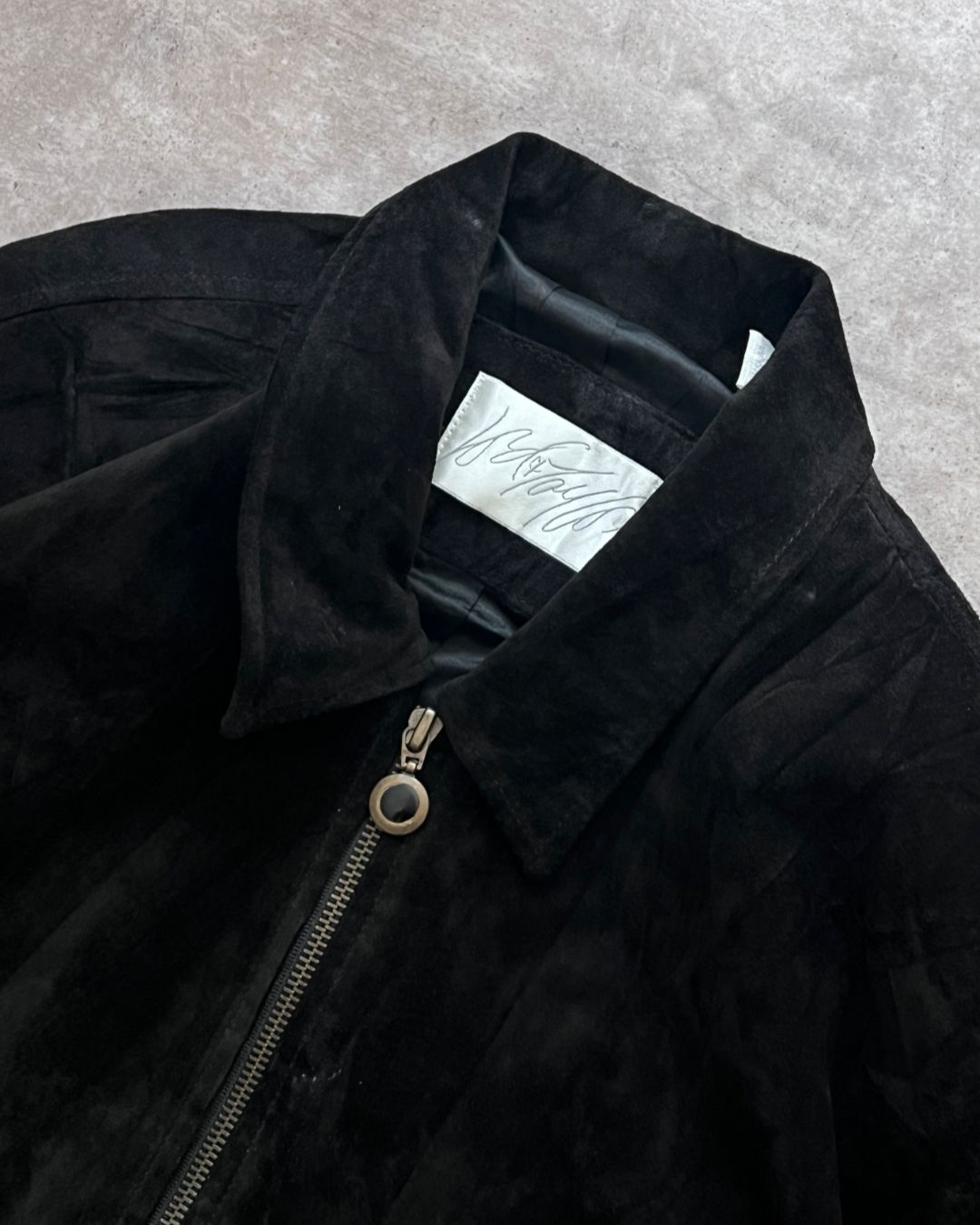 BLACK LEATHER JACKET (S)