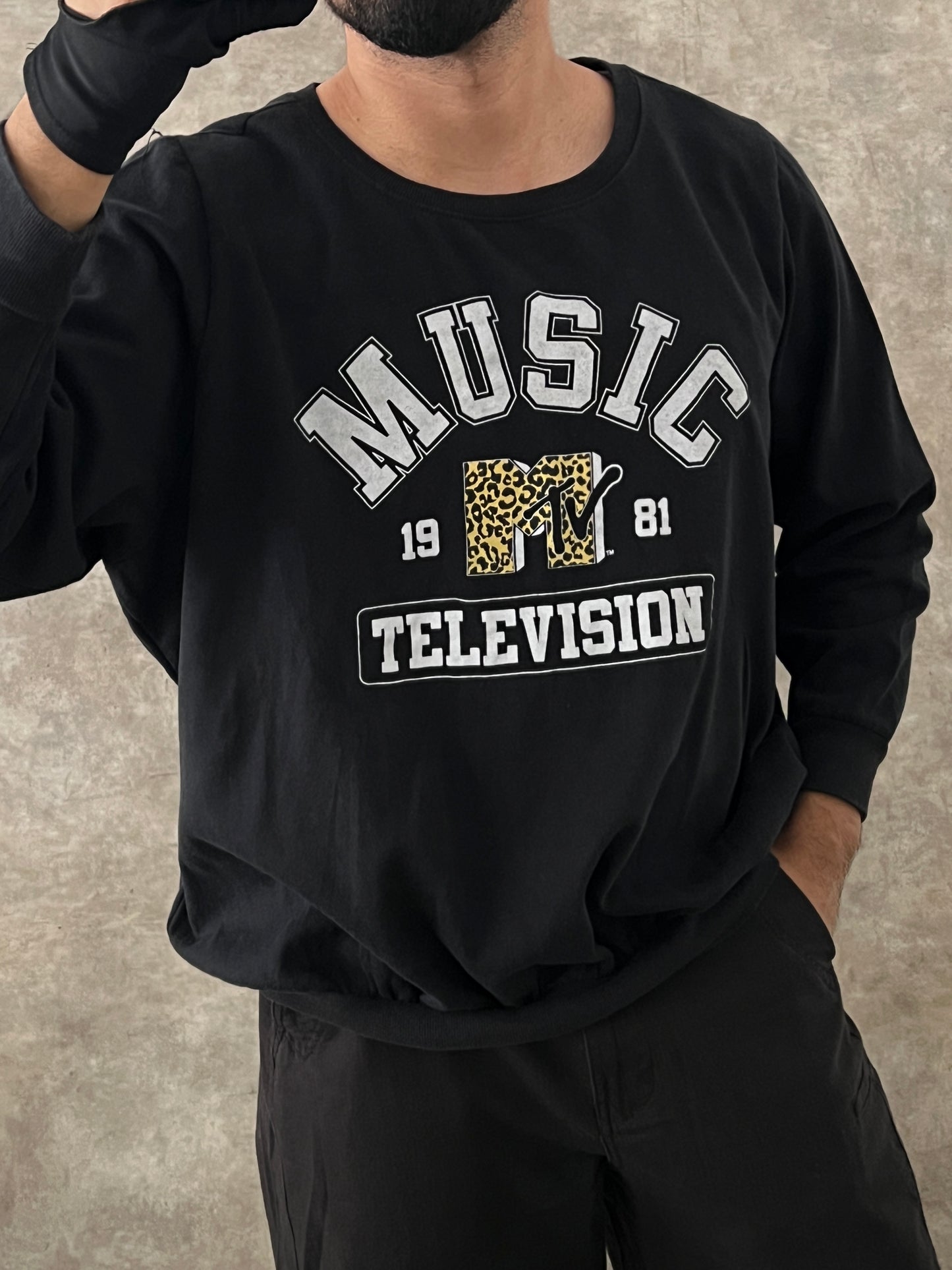 MTV crewneck (S)