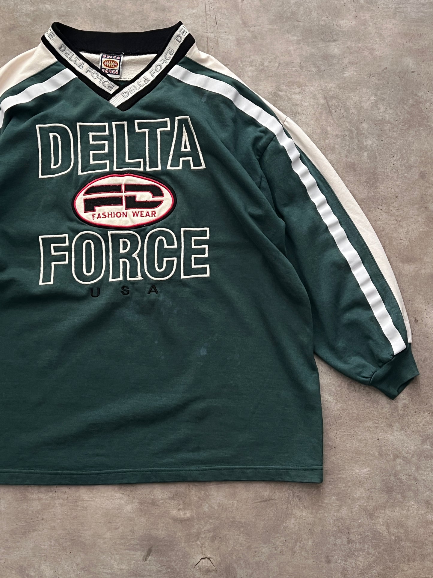 VINTAGE CREWNECK DELTA (S)