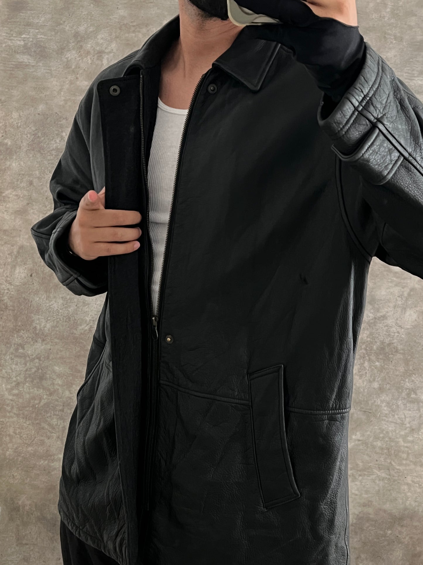 LEATHER JACKET BLACK (L)