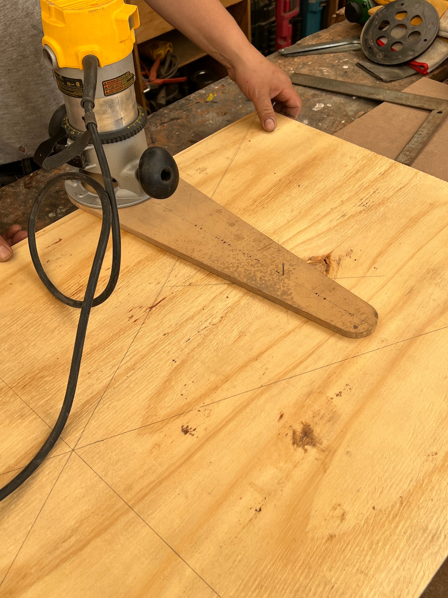 Wood Table (Modelo 1)