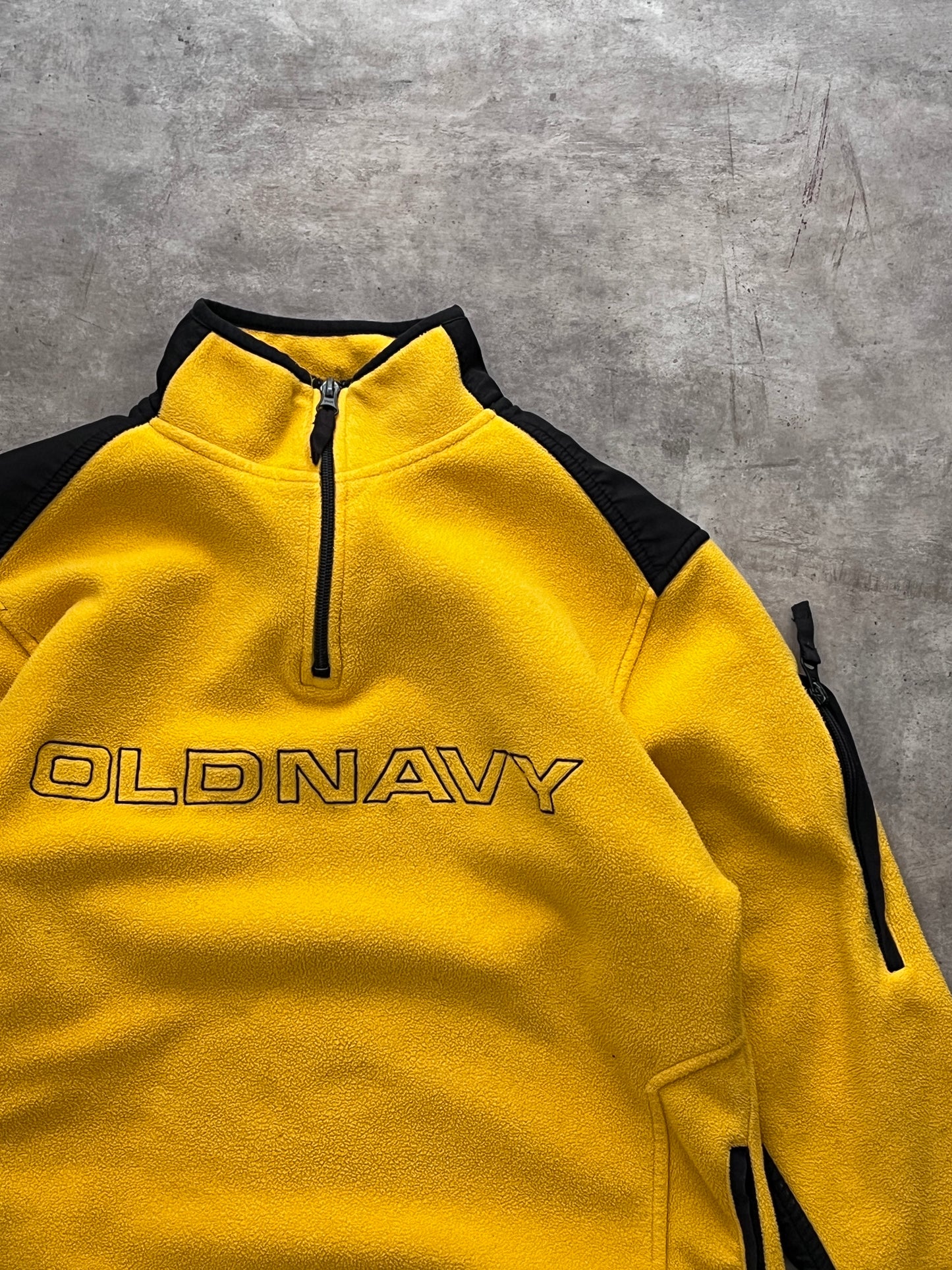 Y2K SWEATER OLD NAVY (S)