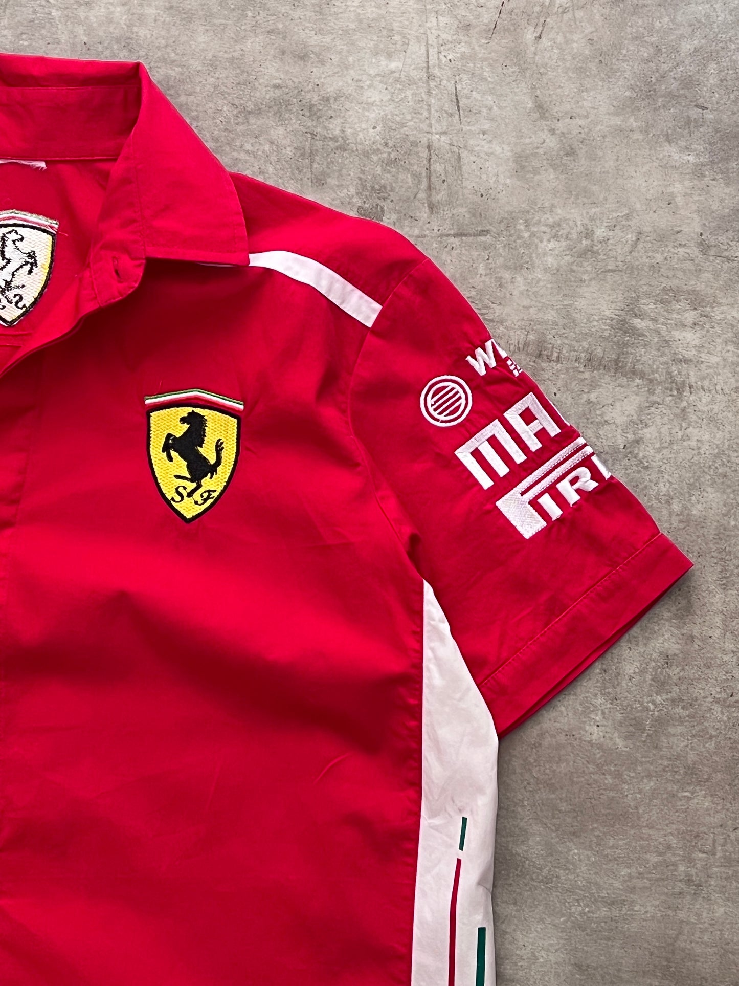 FERRARI F1 SHIRT (S)