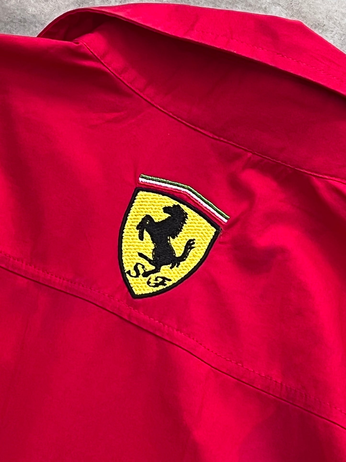 FERRARI F1 SHIRT (S)