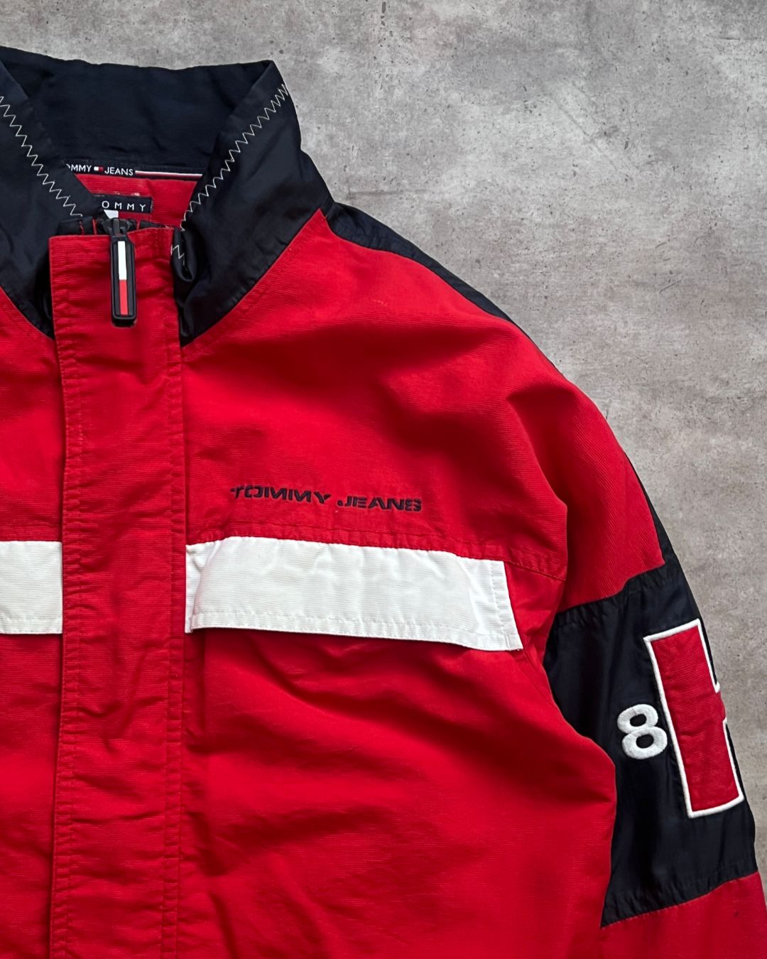 TOMMY RED JACKET (S)