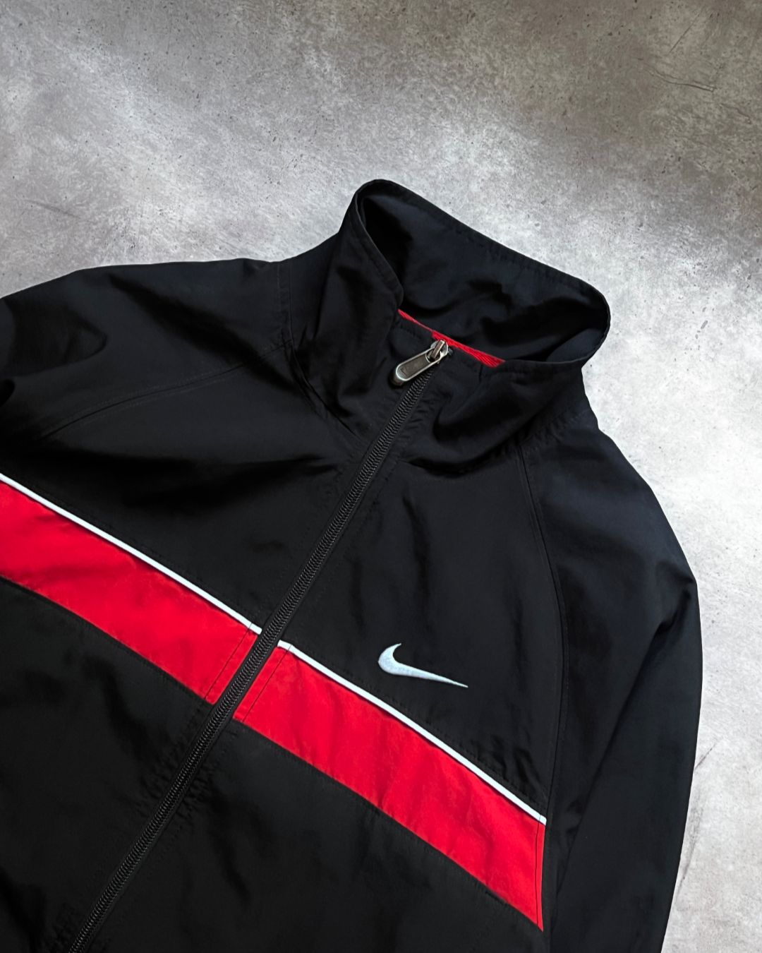 NIKE JACKET (S)
