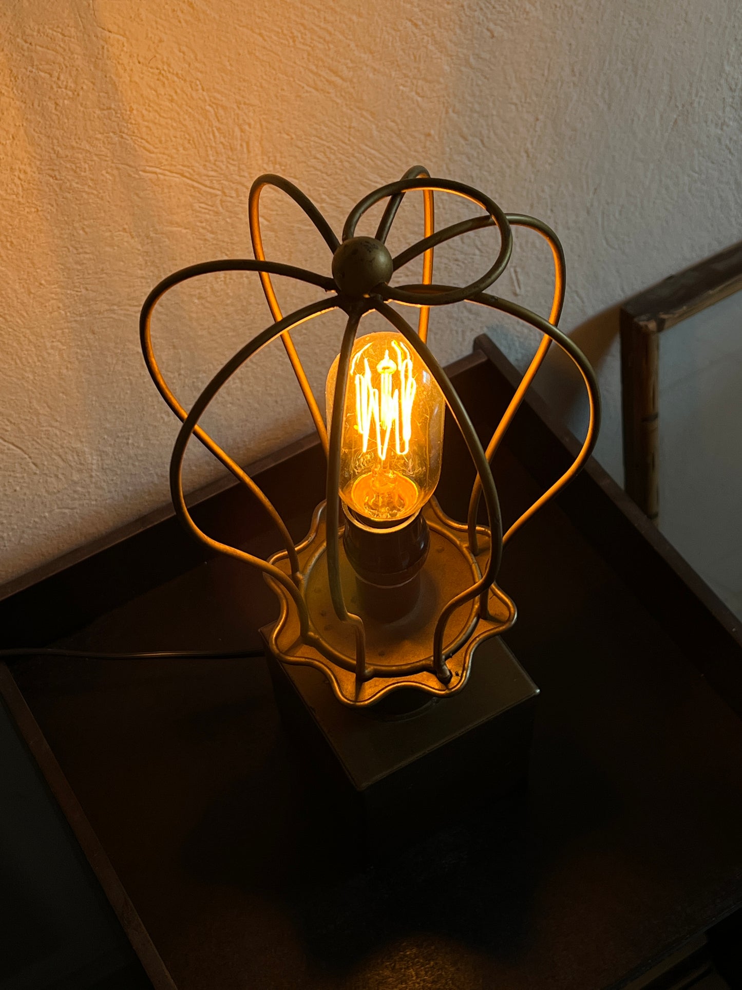 Vintage Metal Night Lamp / Apartment
