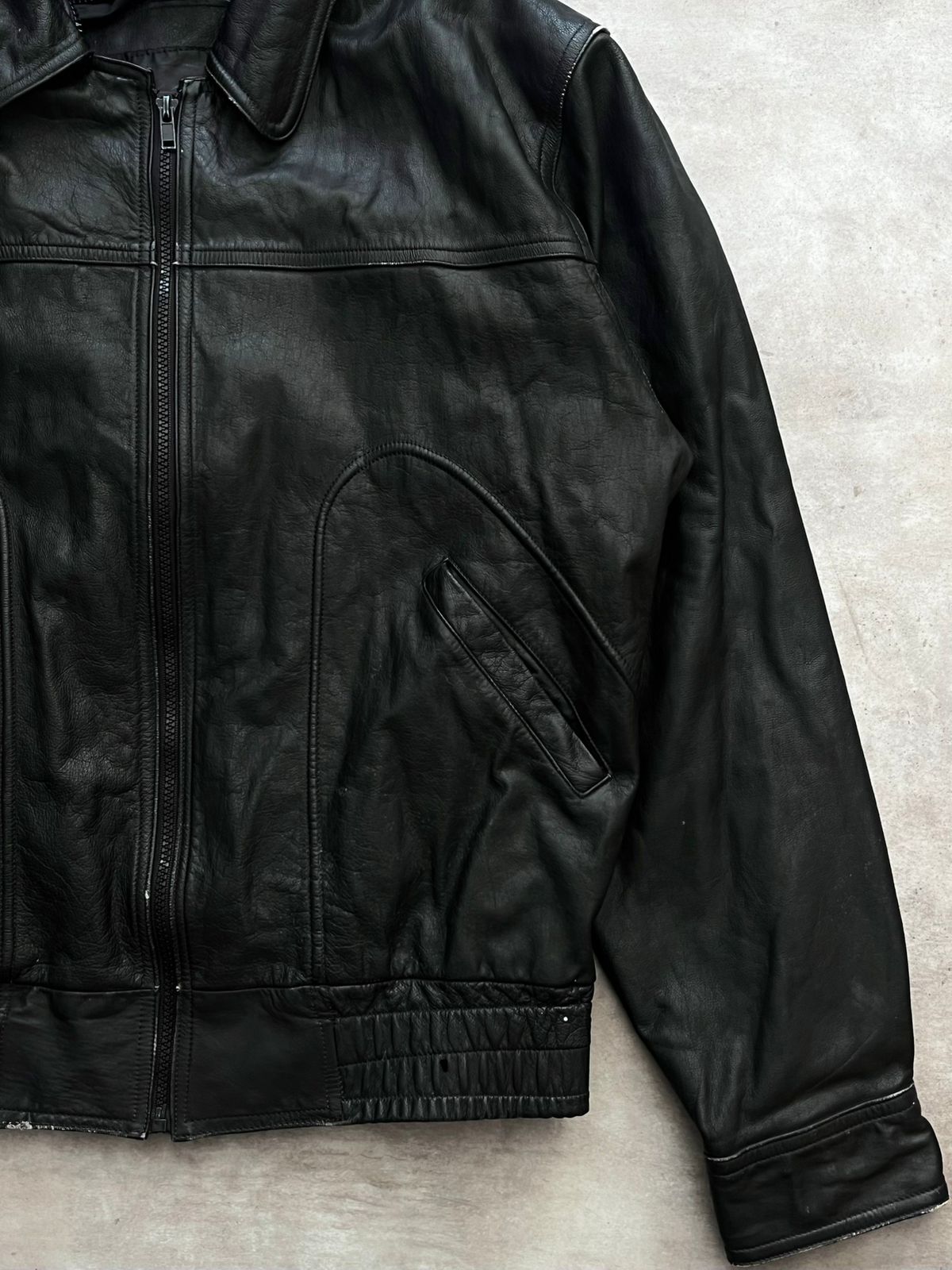 BOMBER LEATHER JACKET (M/L)