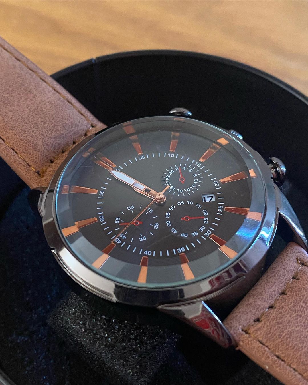 Super vintage style watch (new)